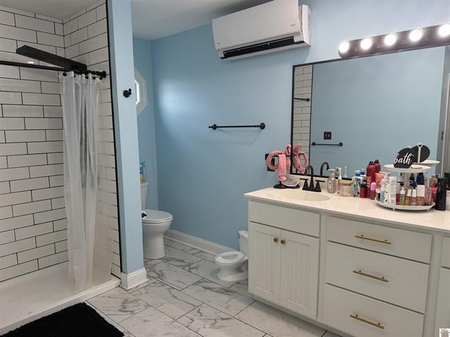 658 E 5th Avenue Property Photo 11
