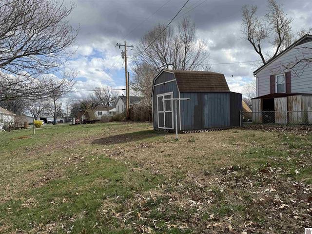658 E 5th Avenue Property Photo 32