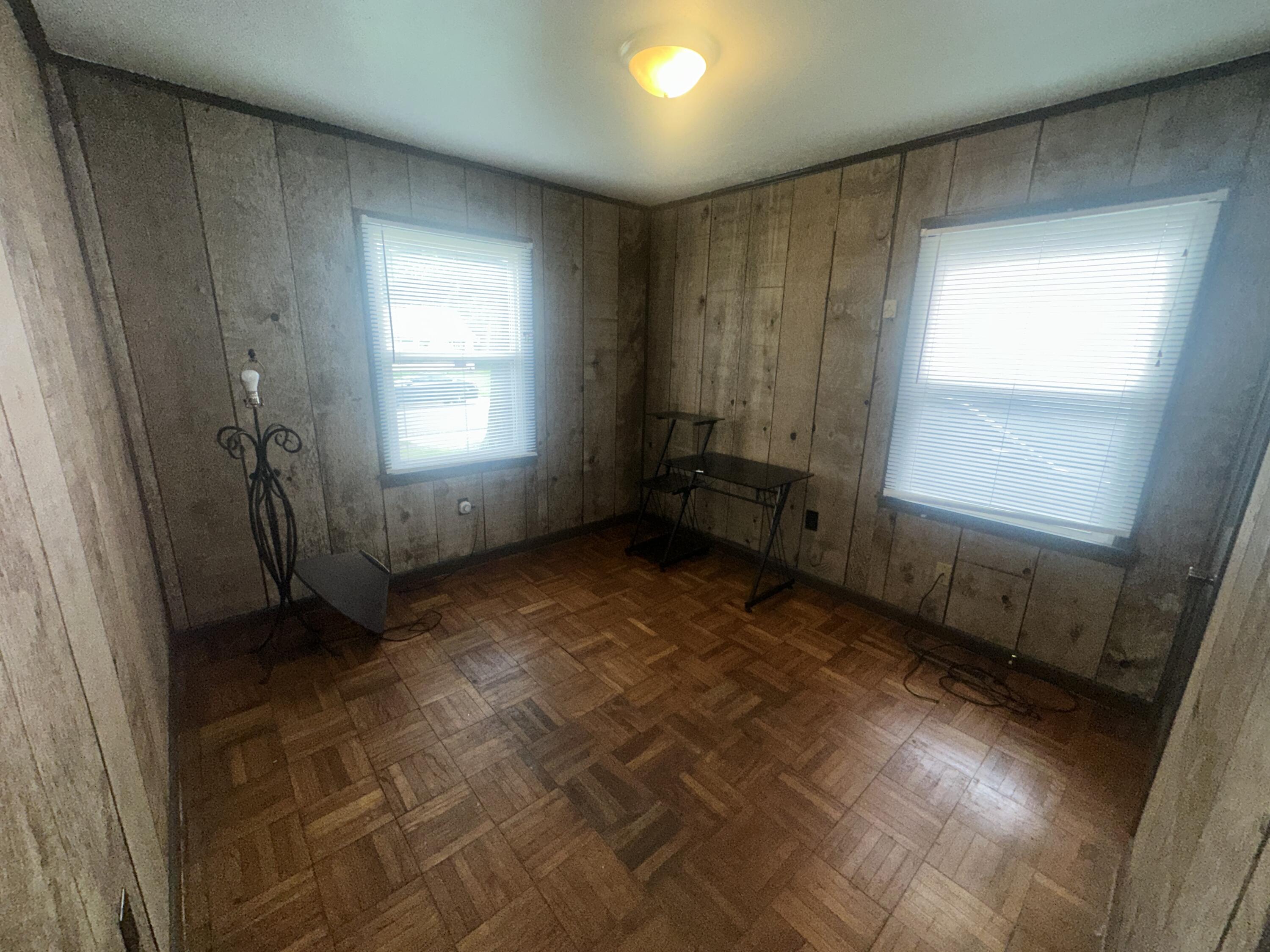 935 Lorine Lane Property Photo 10