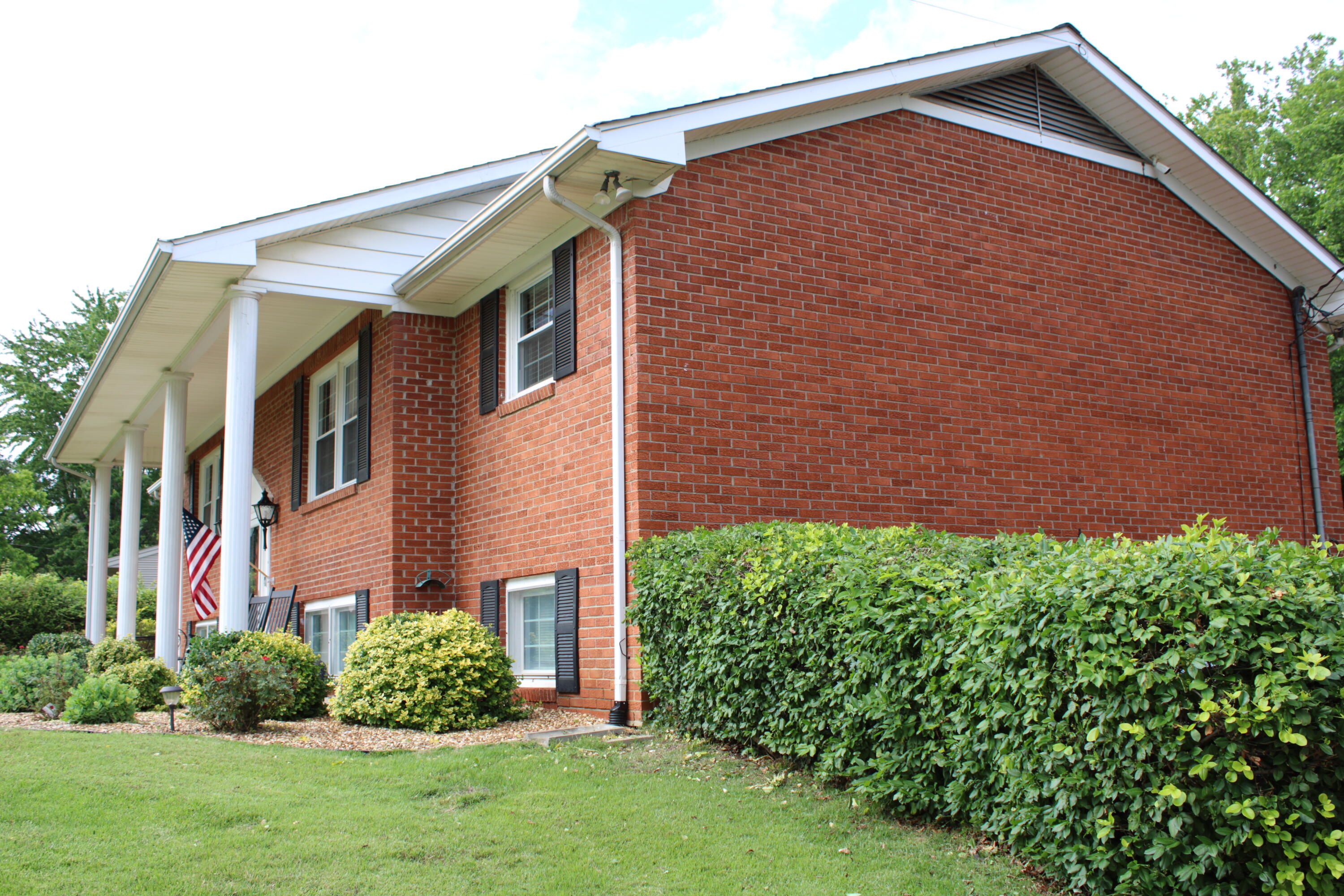 204 Pepper Lane Property Photo 3