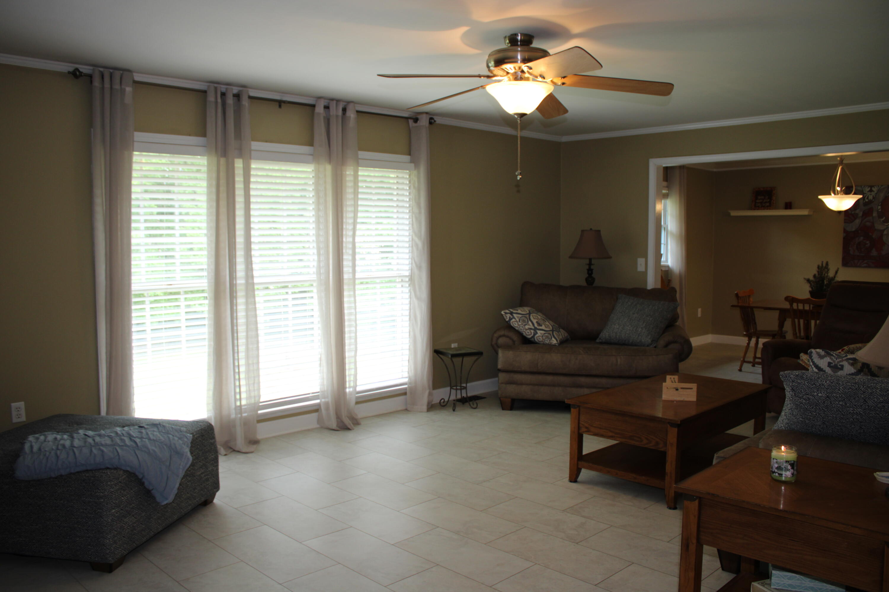 204 Pepper Lane Property Photo 7
