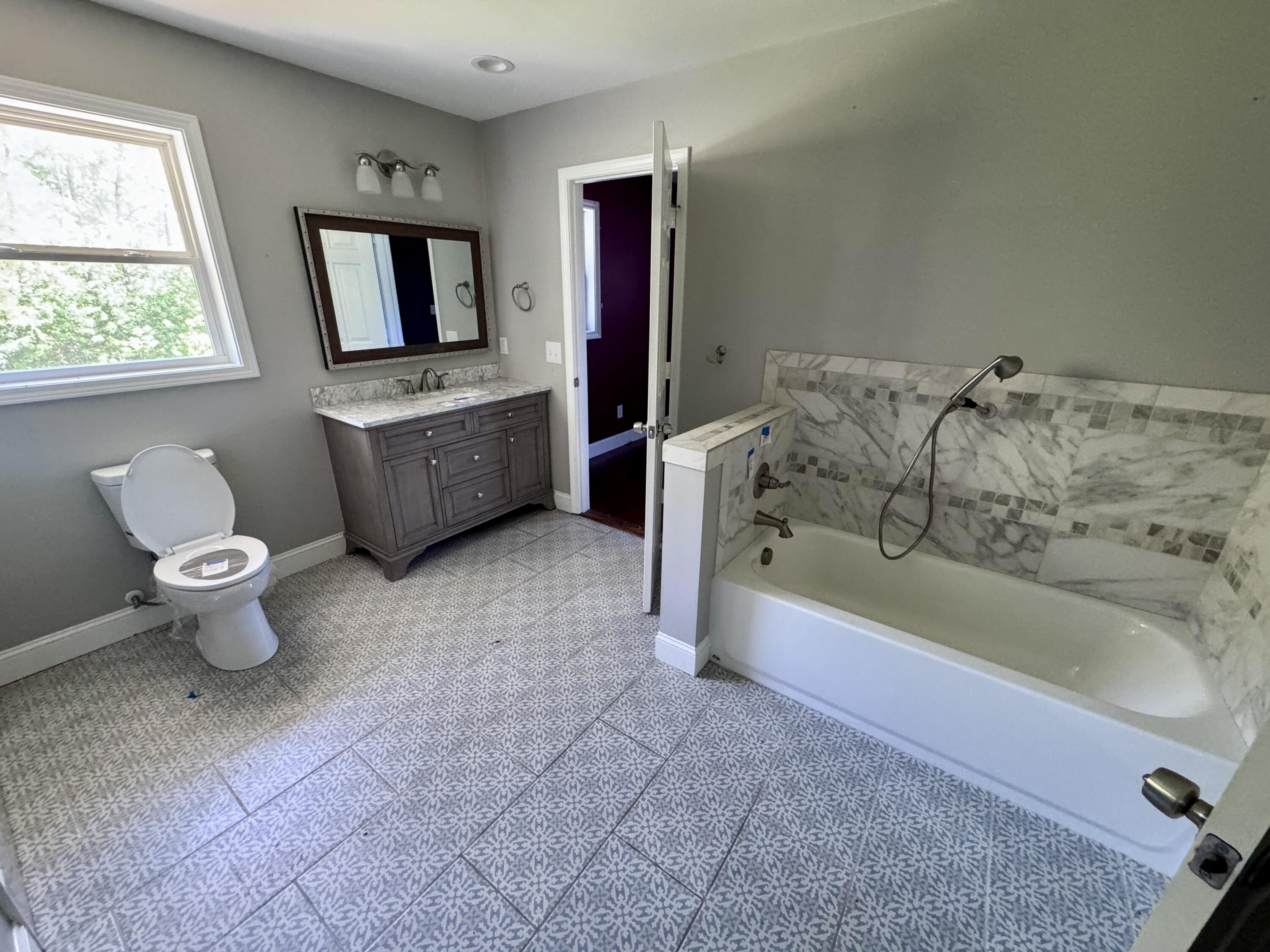 7740 Old Mayfield Road Property Photo 15