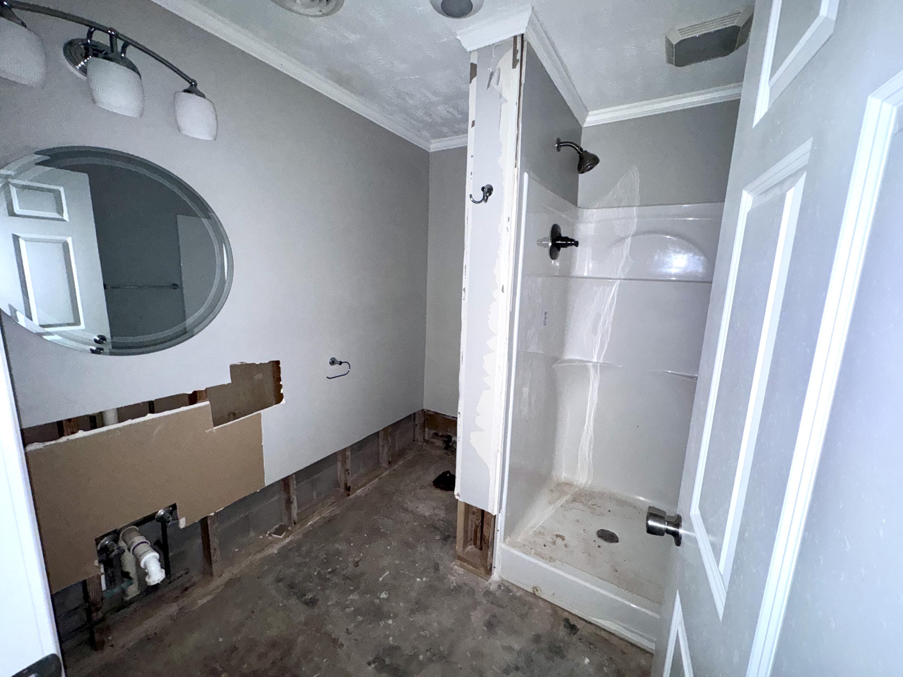 7740 Old Mayfield Road Property Photo 26