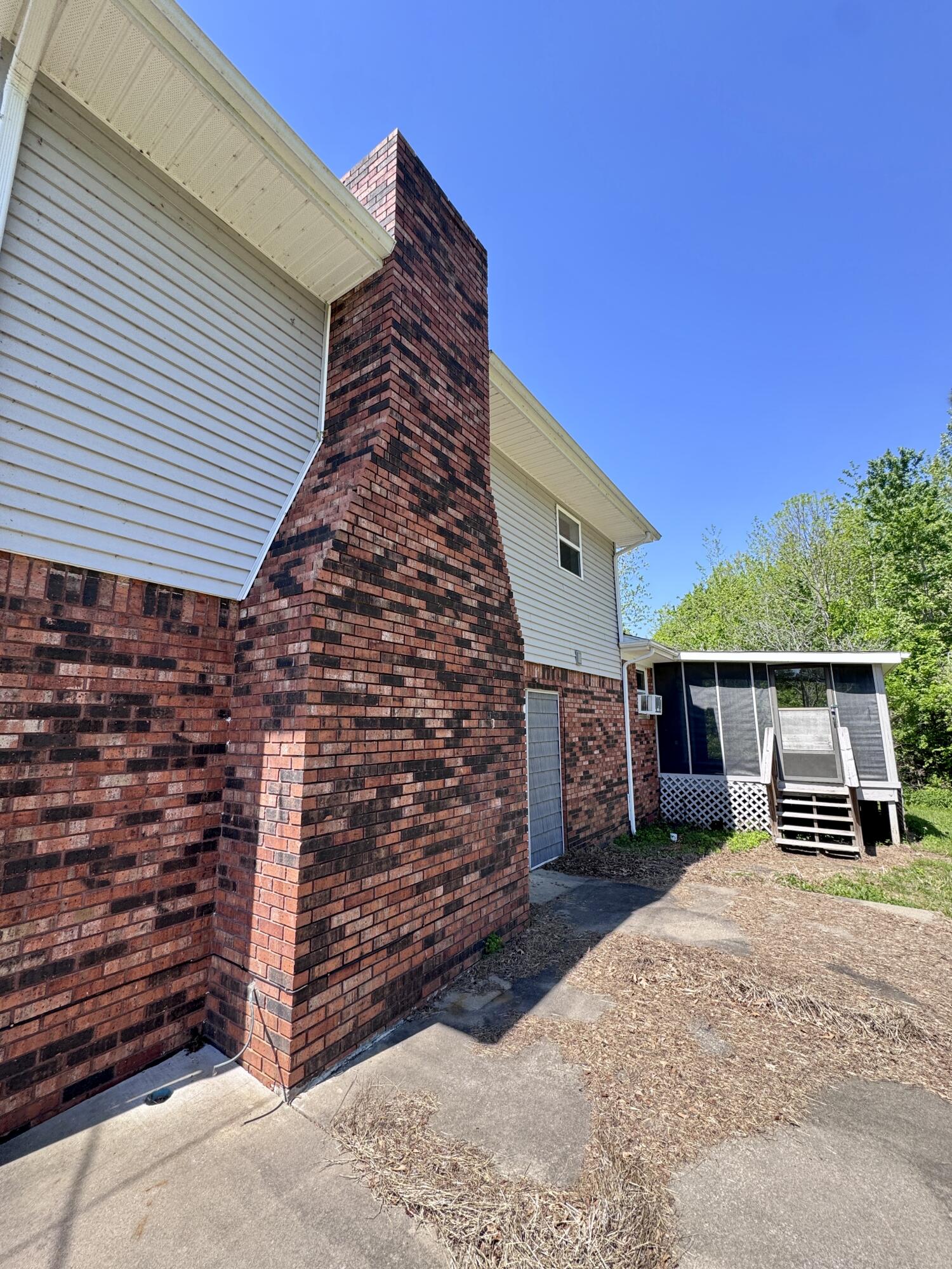7740 Old Mayfield Road Property Photo 32