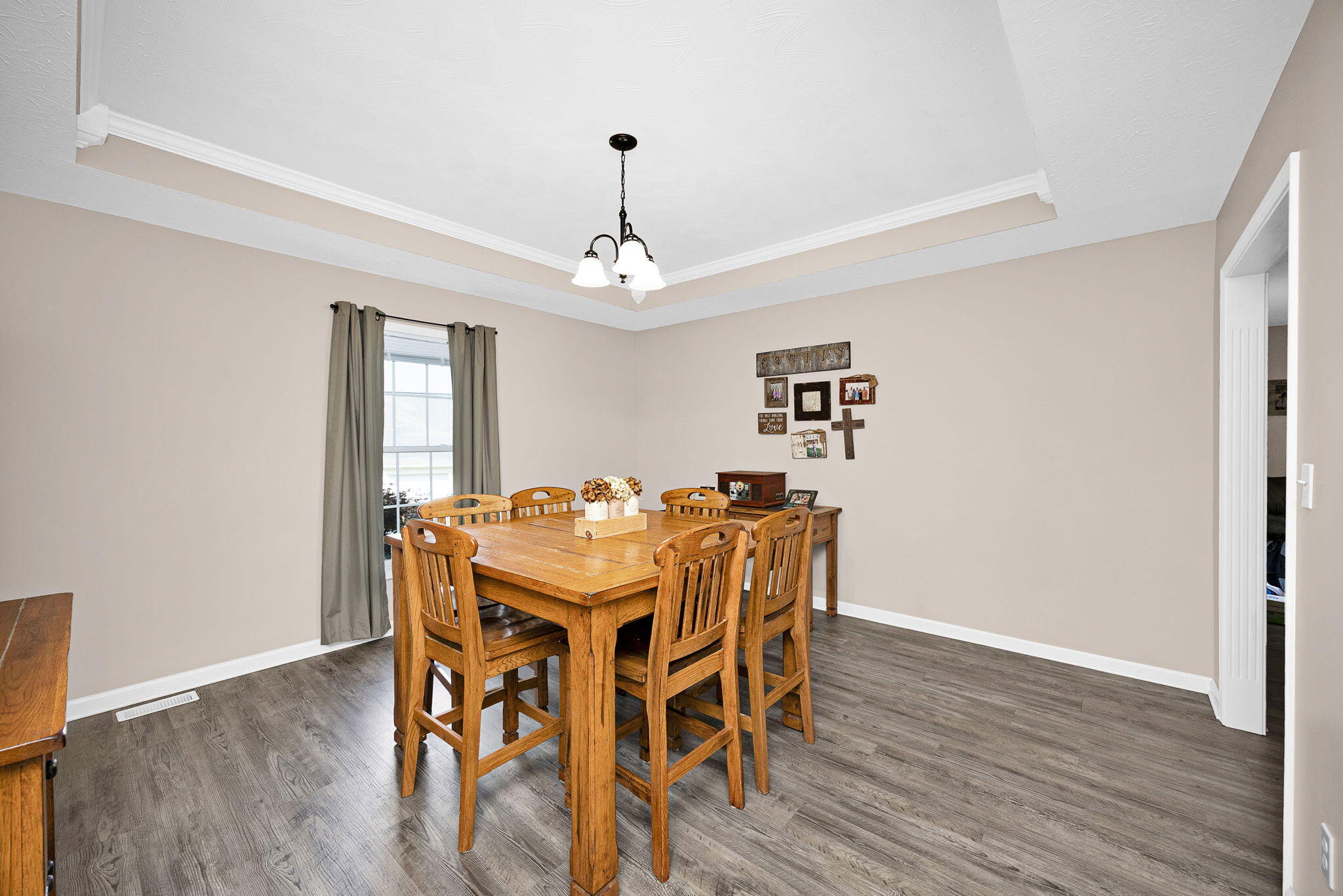 129 Creekside Drive Property Photo 15