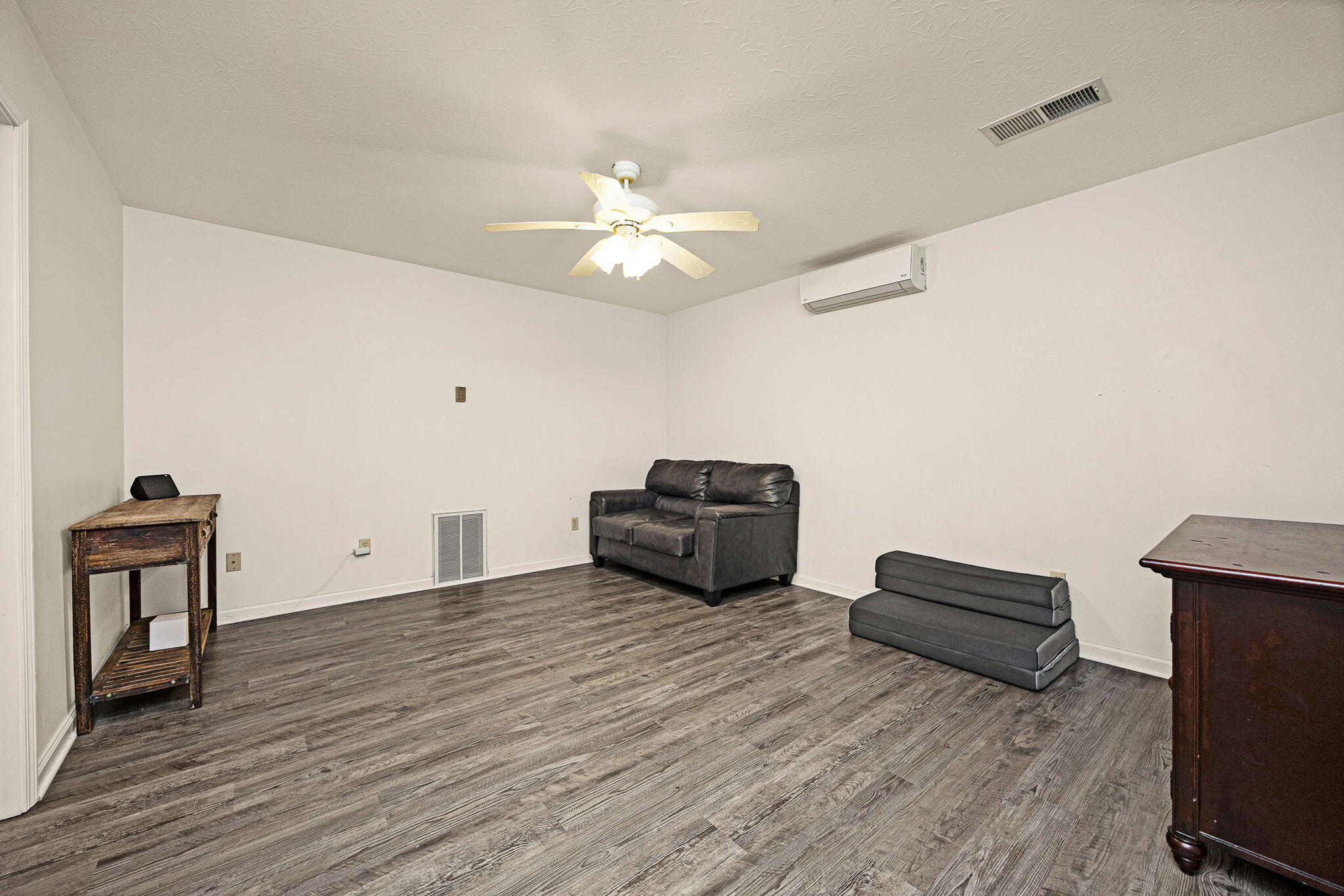 129 Creekside Drive Property Photo 29