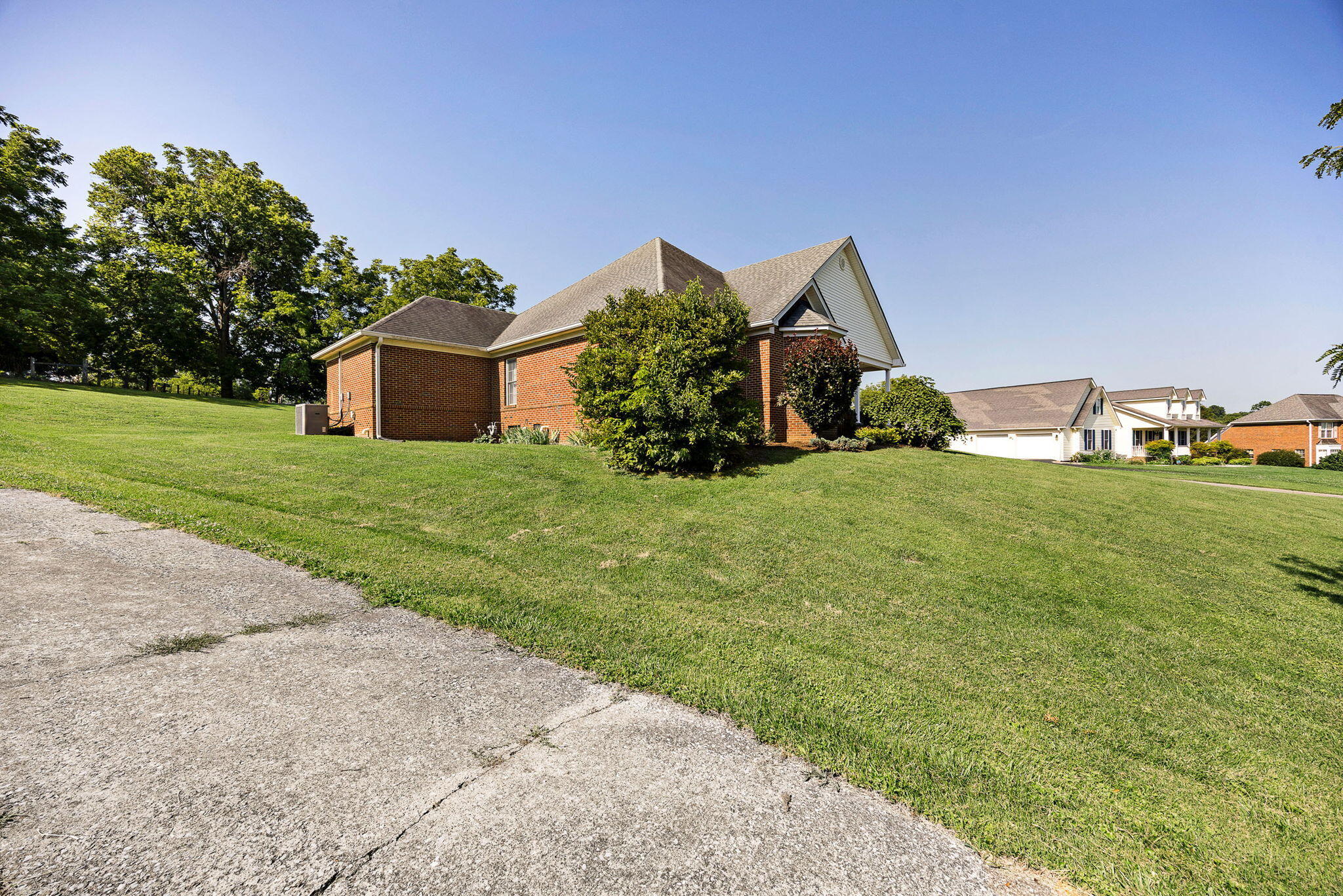 129 Creekside Drive Property Photo 32