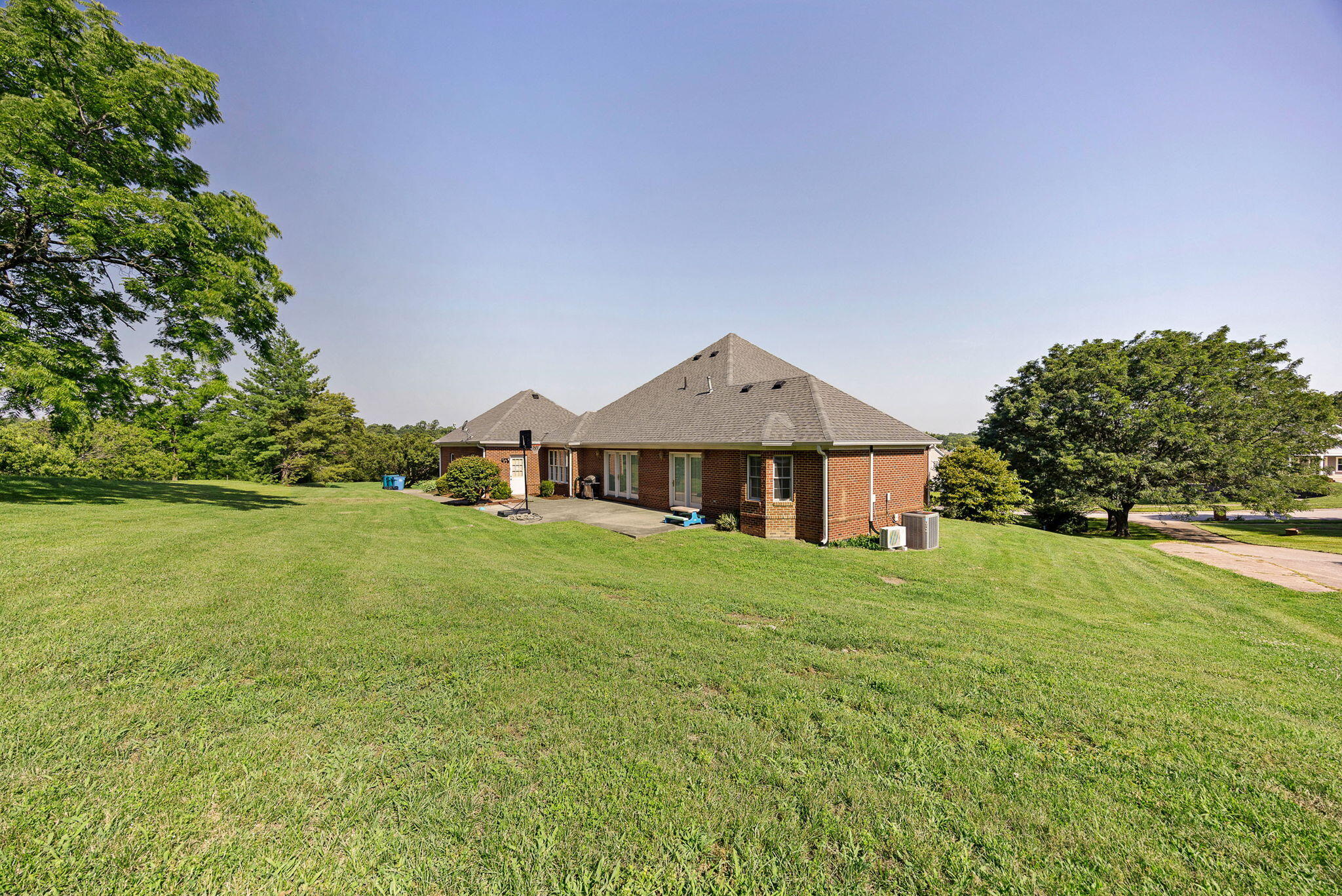 129 Creekside Drive Property Photo 33