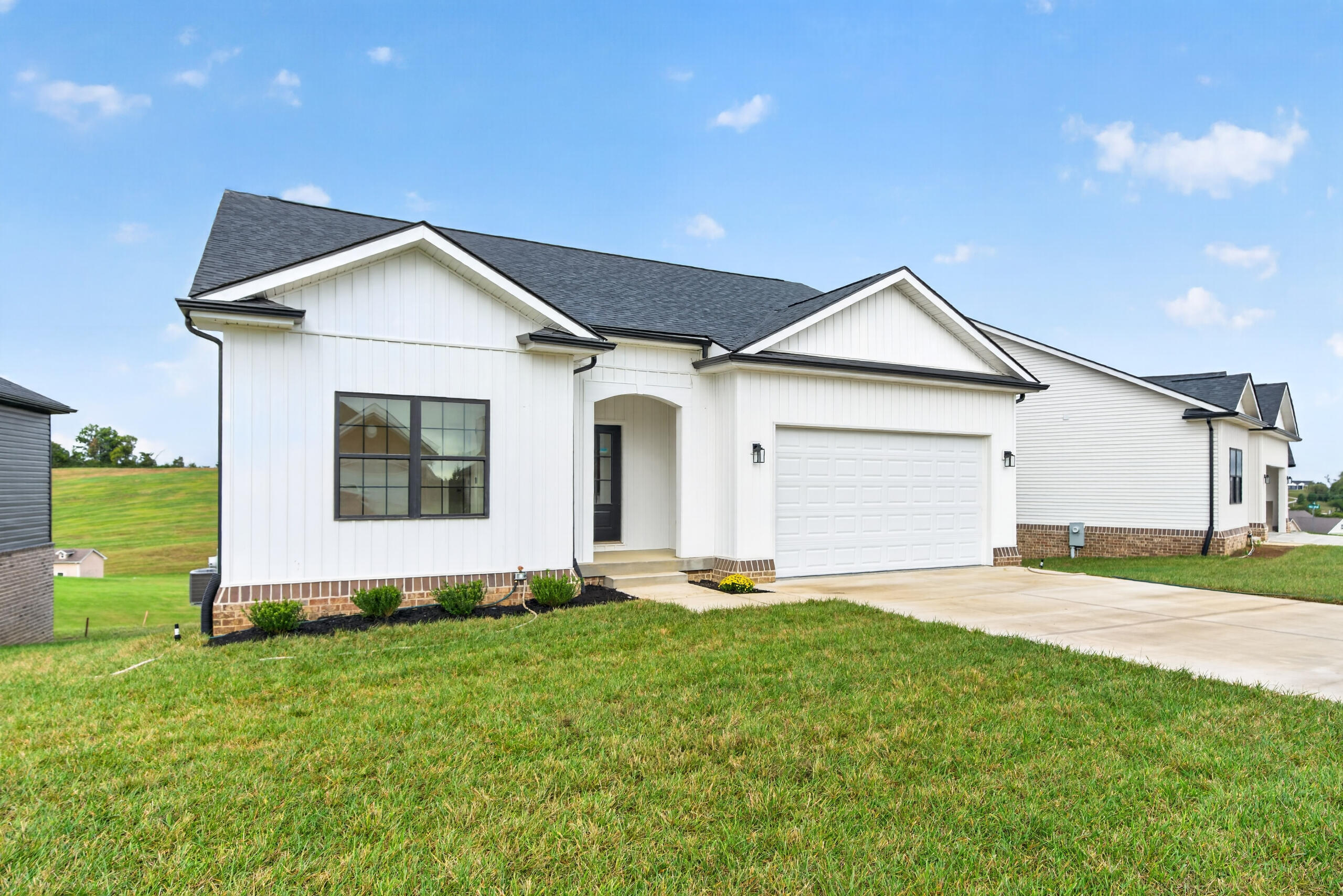 2013 Thorntree Lane Property Photo 1