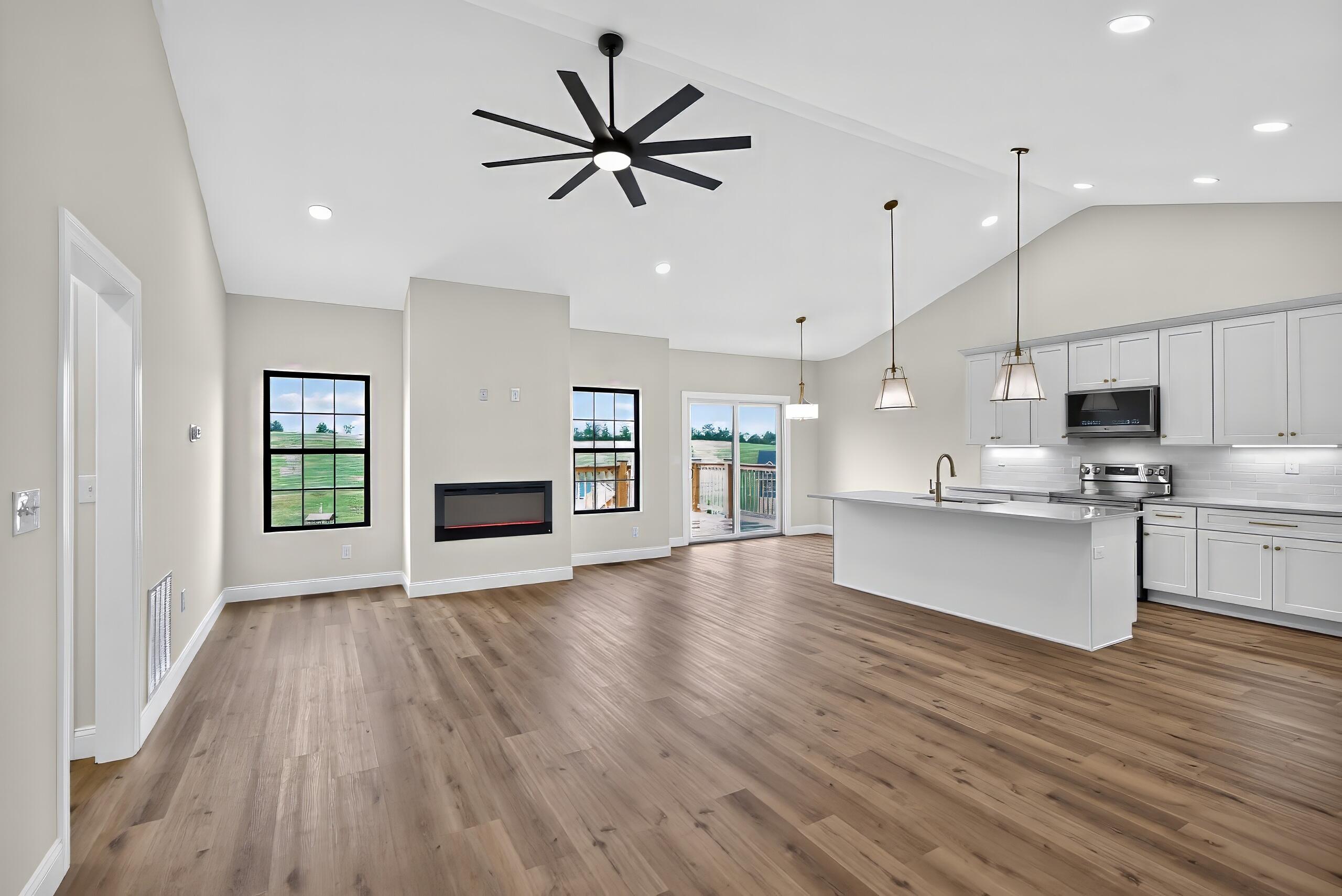 2013 Thorntree Lane Property Photo 6