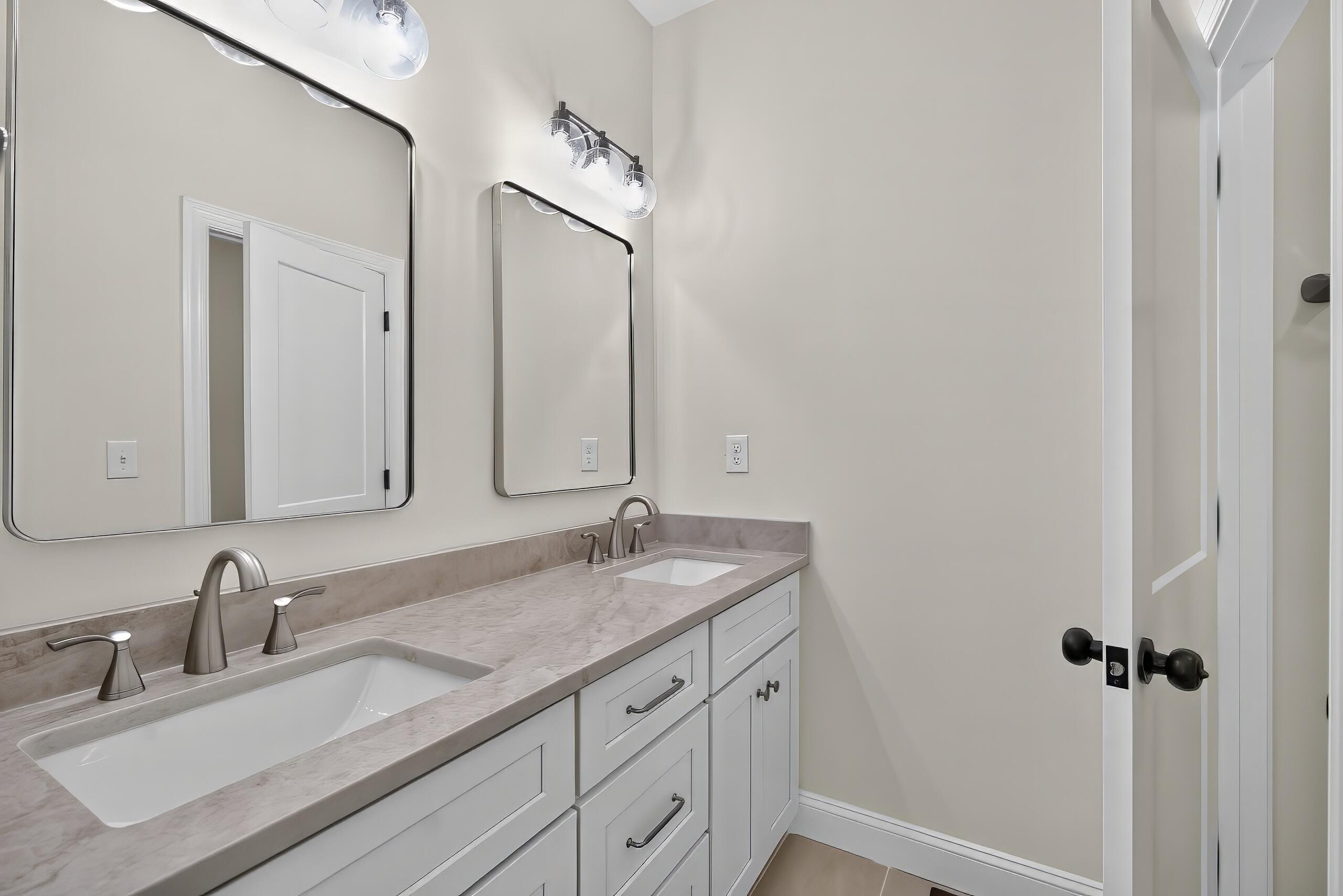 2013 Thorntree Lane Property Photo 14