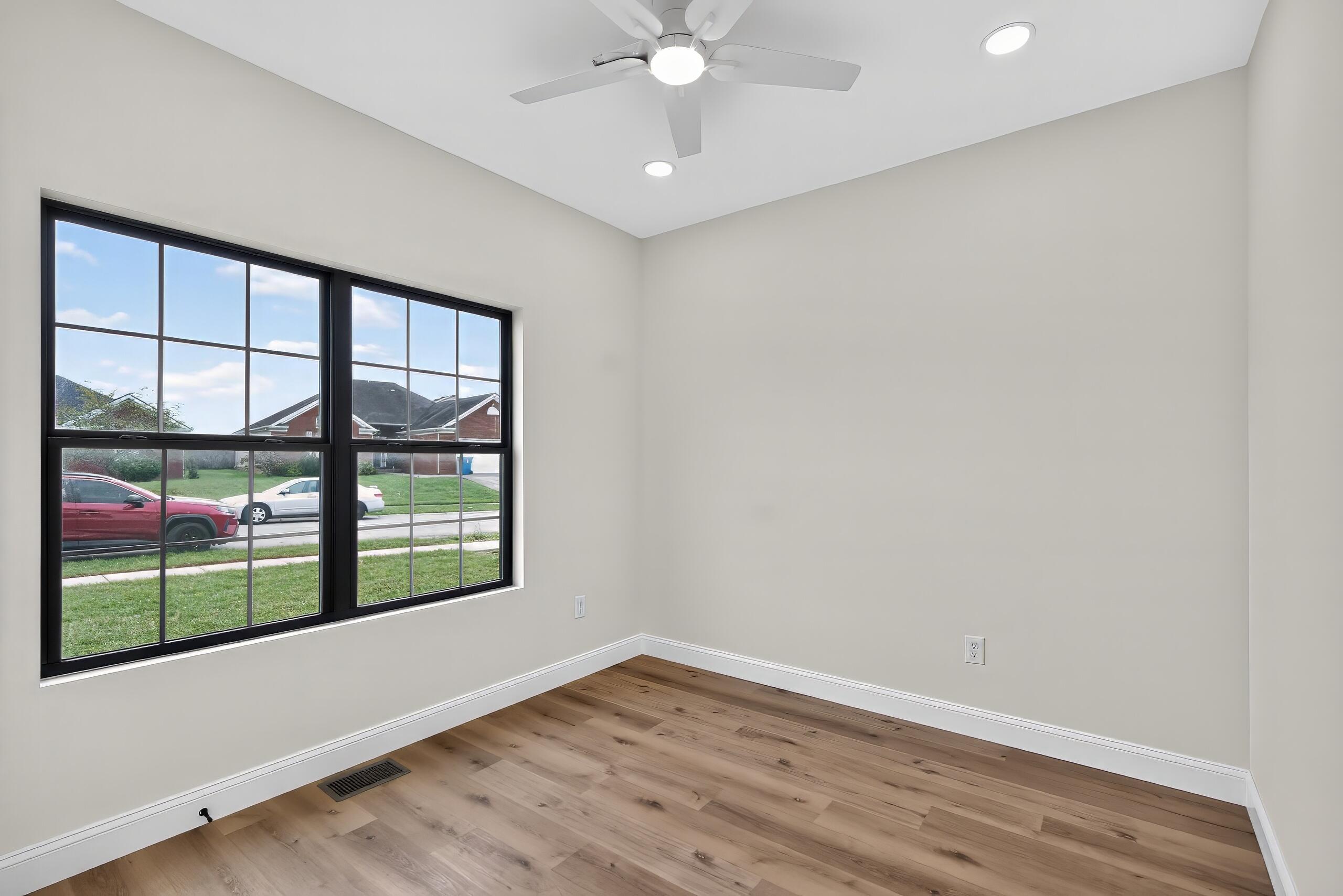 2013 Thorntree Lane Property Photo 15