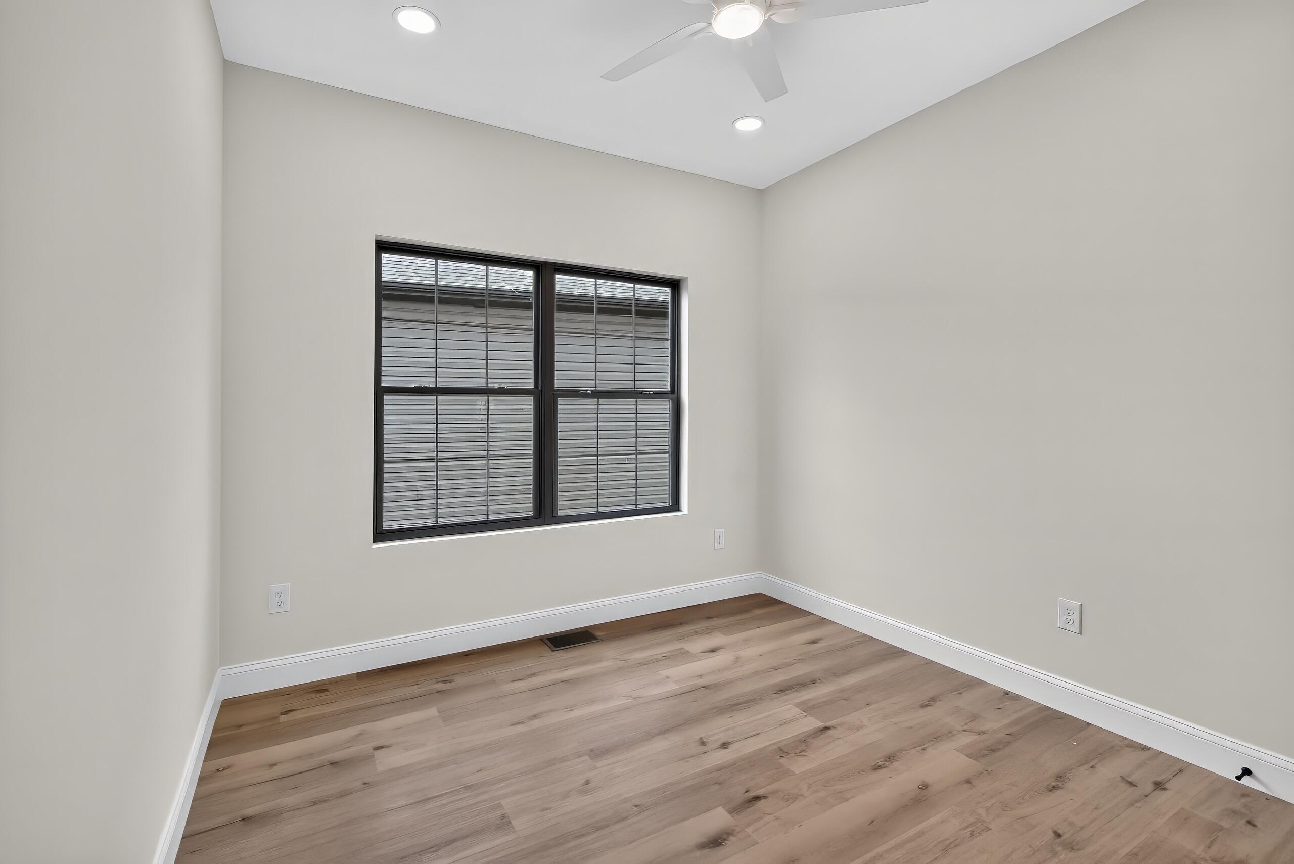 2013 Thorntree Lane Property Photo 16