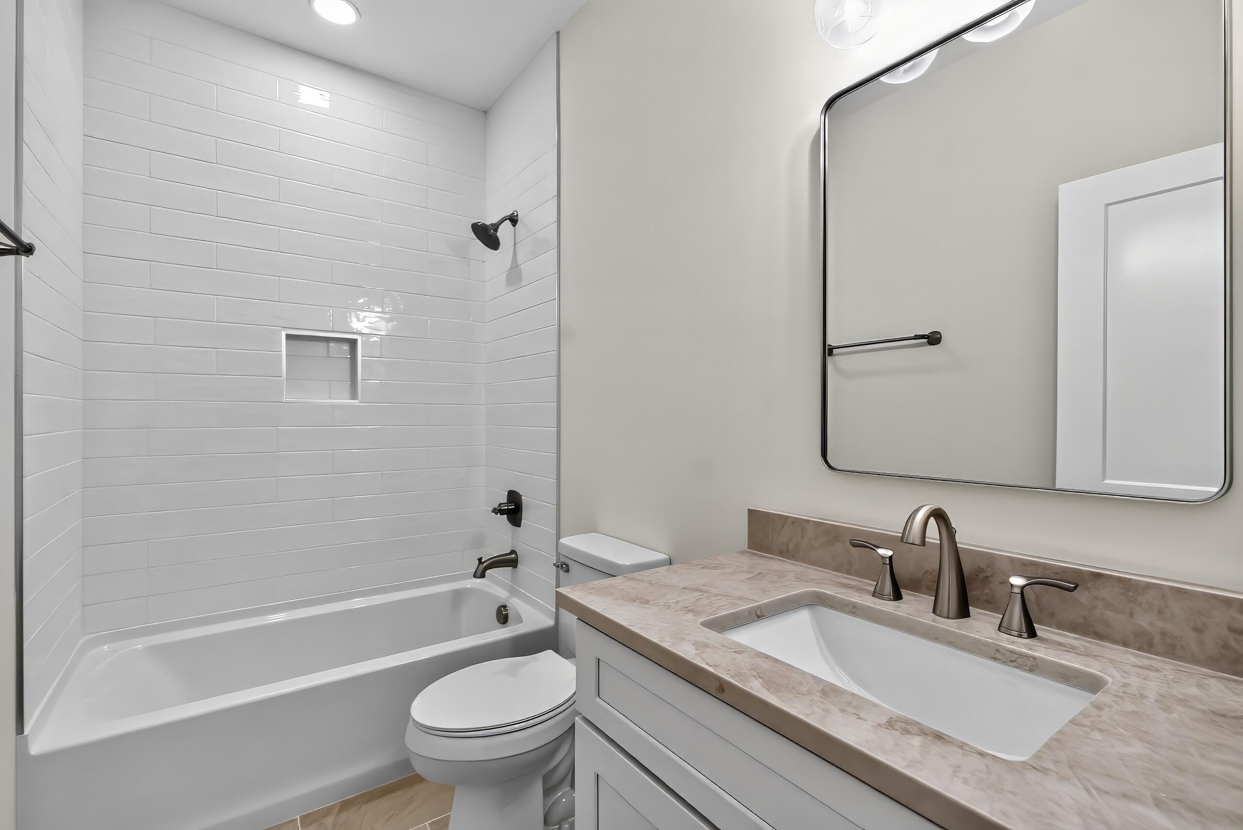 2013 Thorntree Lane Property Photo 17