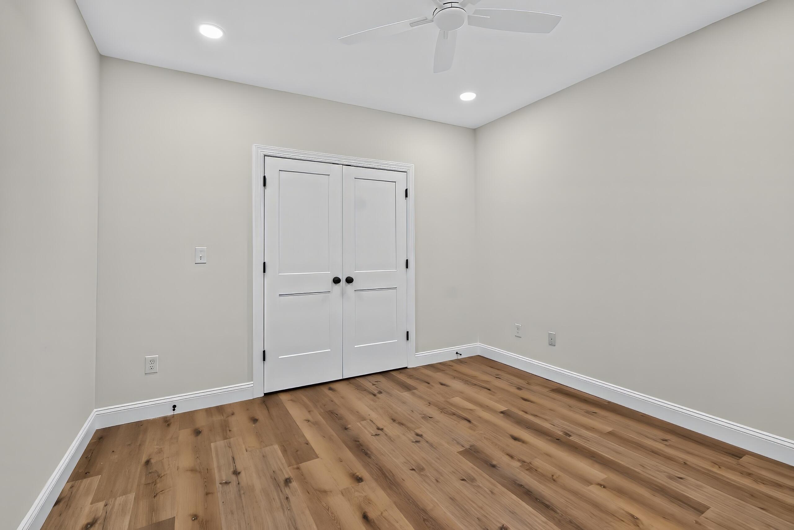 2013 Thorntree Lane Property Photo 24
