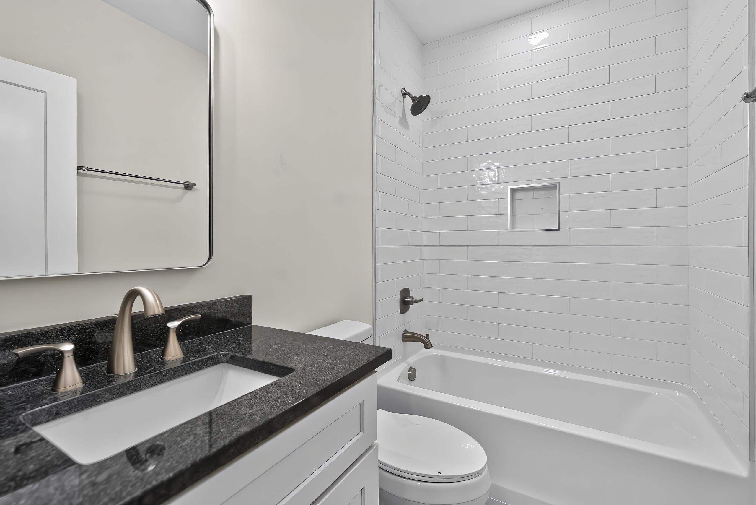 2013 Thorntree Lane Property Photo 25