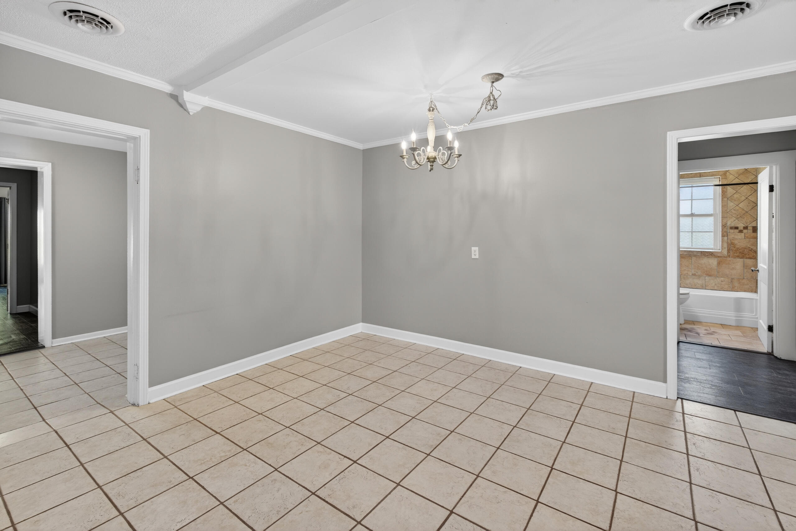 4344 At Massa Dr. Property Photo 4