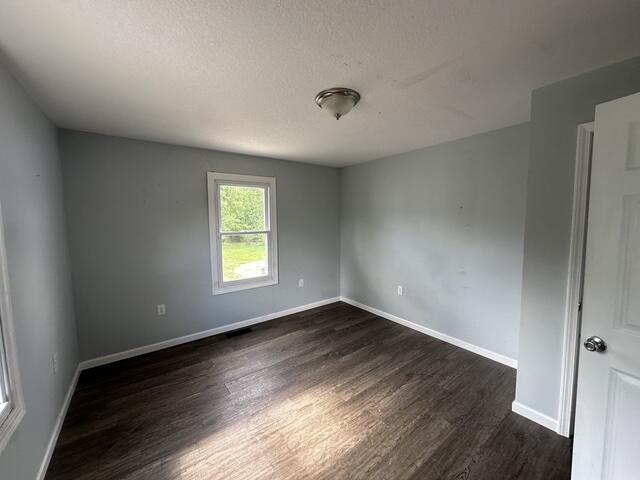 4557 Hendron Road Property Photo 18