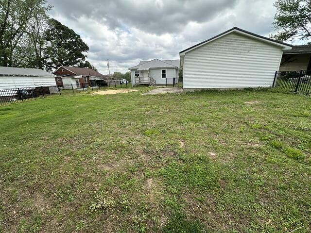 4557 Hendron Road Property Photo 20