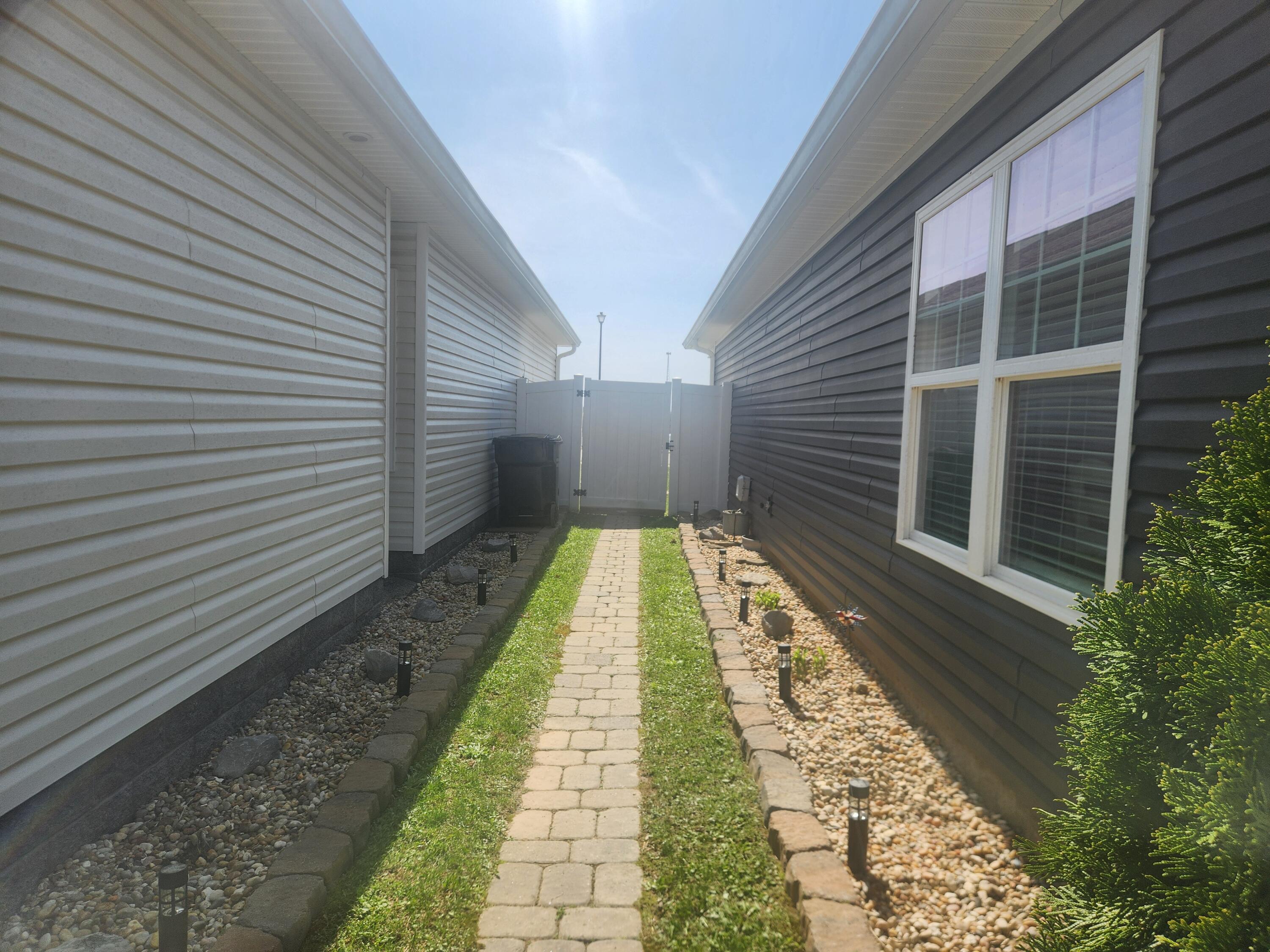 562 Justify Drive Property Photo 22