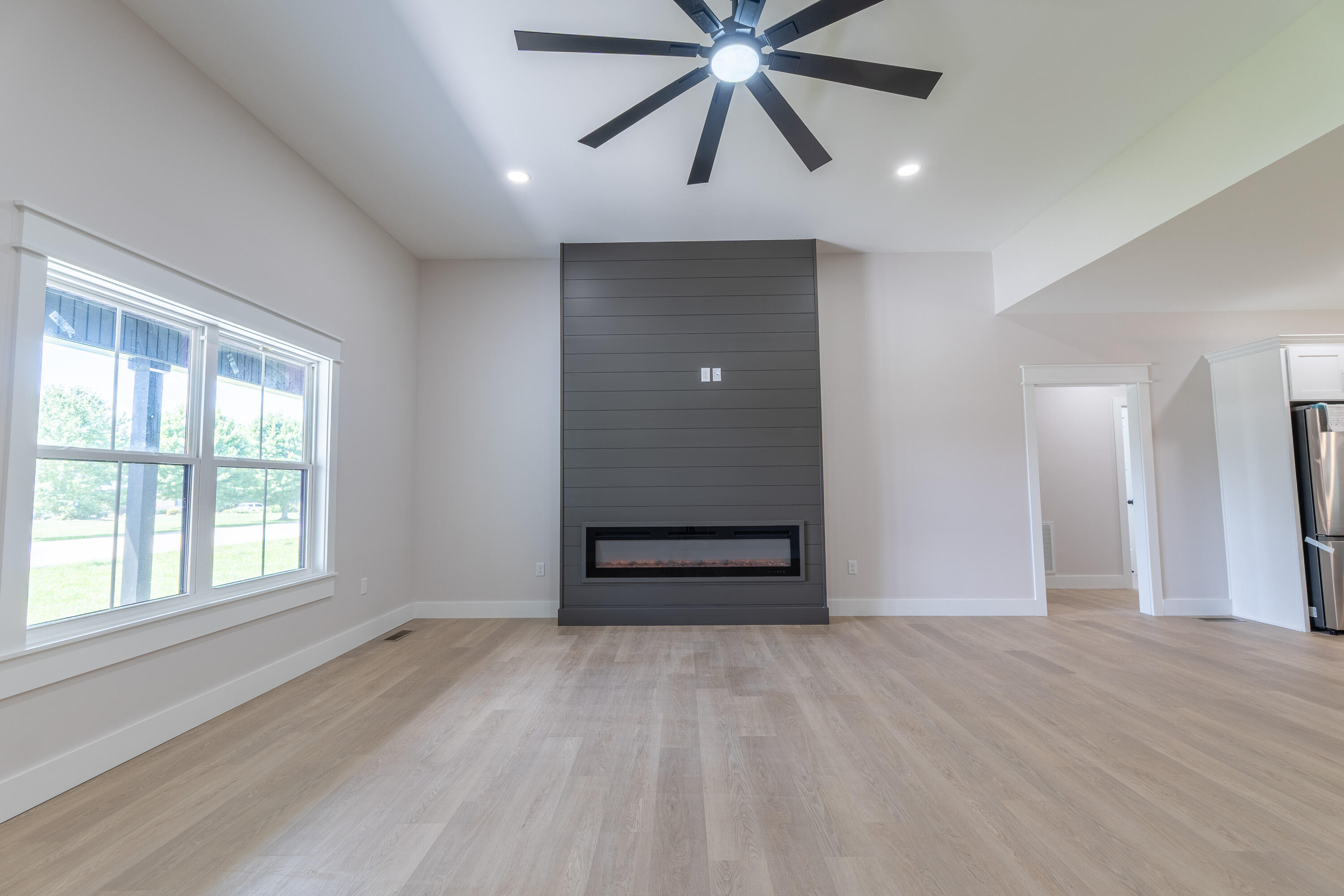118 Runway Boulevard Property Photo 12