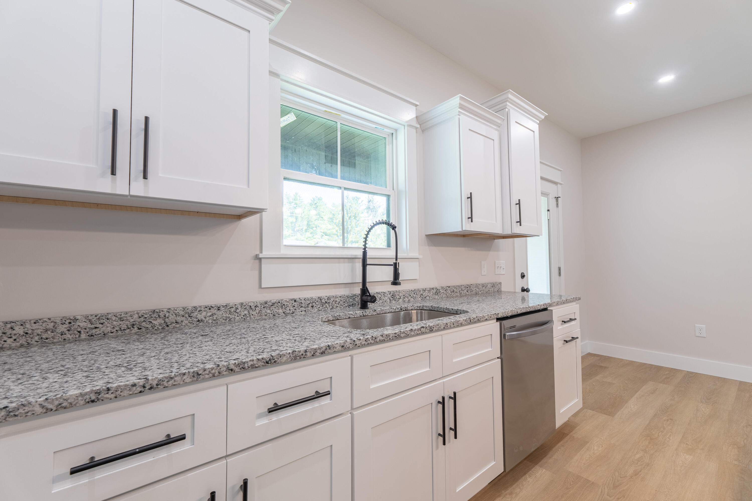118 Runway Boulevard Property Photo 20