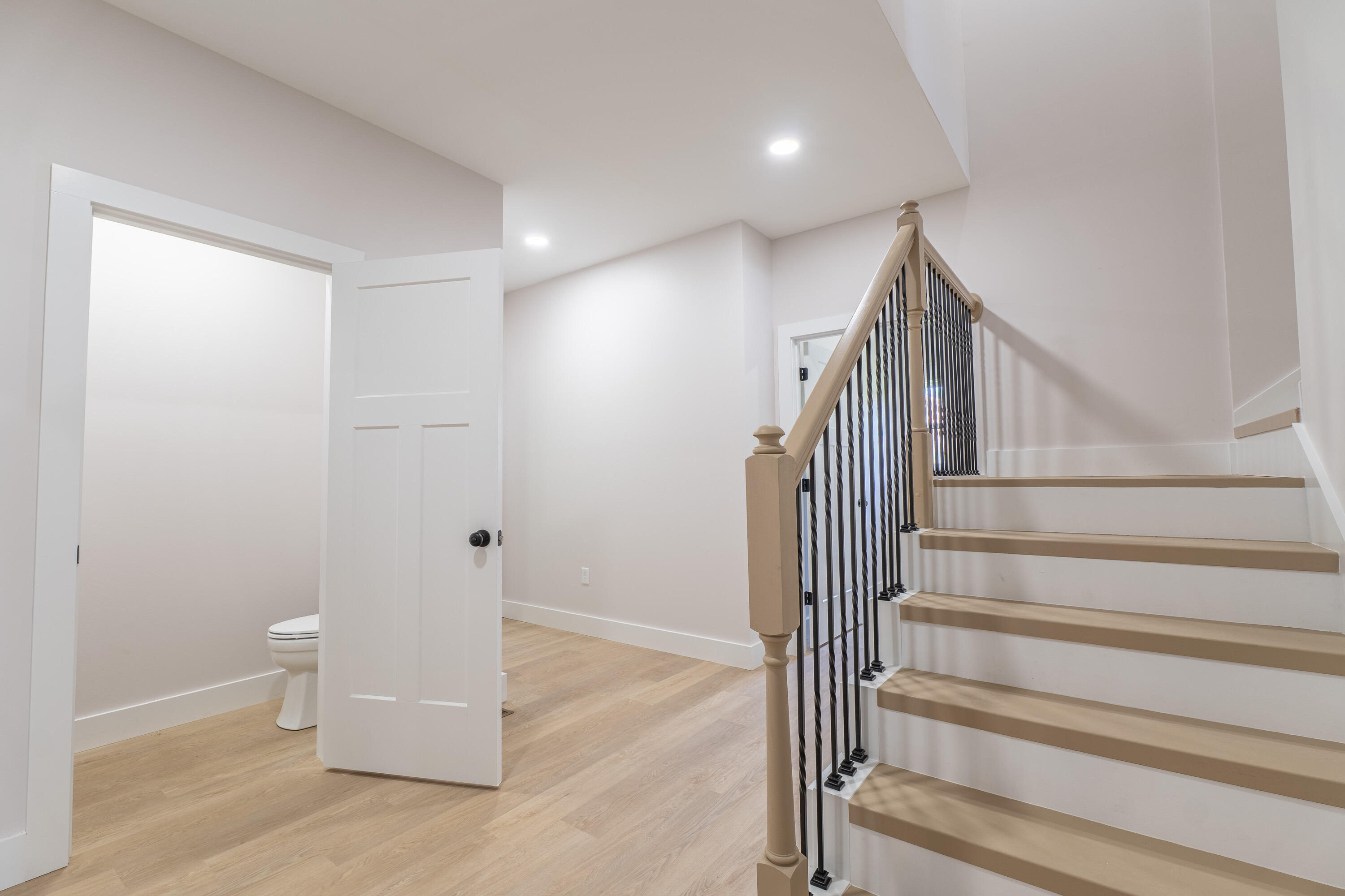 118 Runway Boulevard Property Photo 34