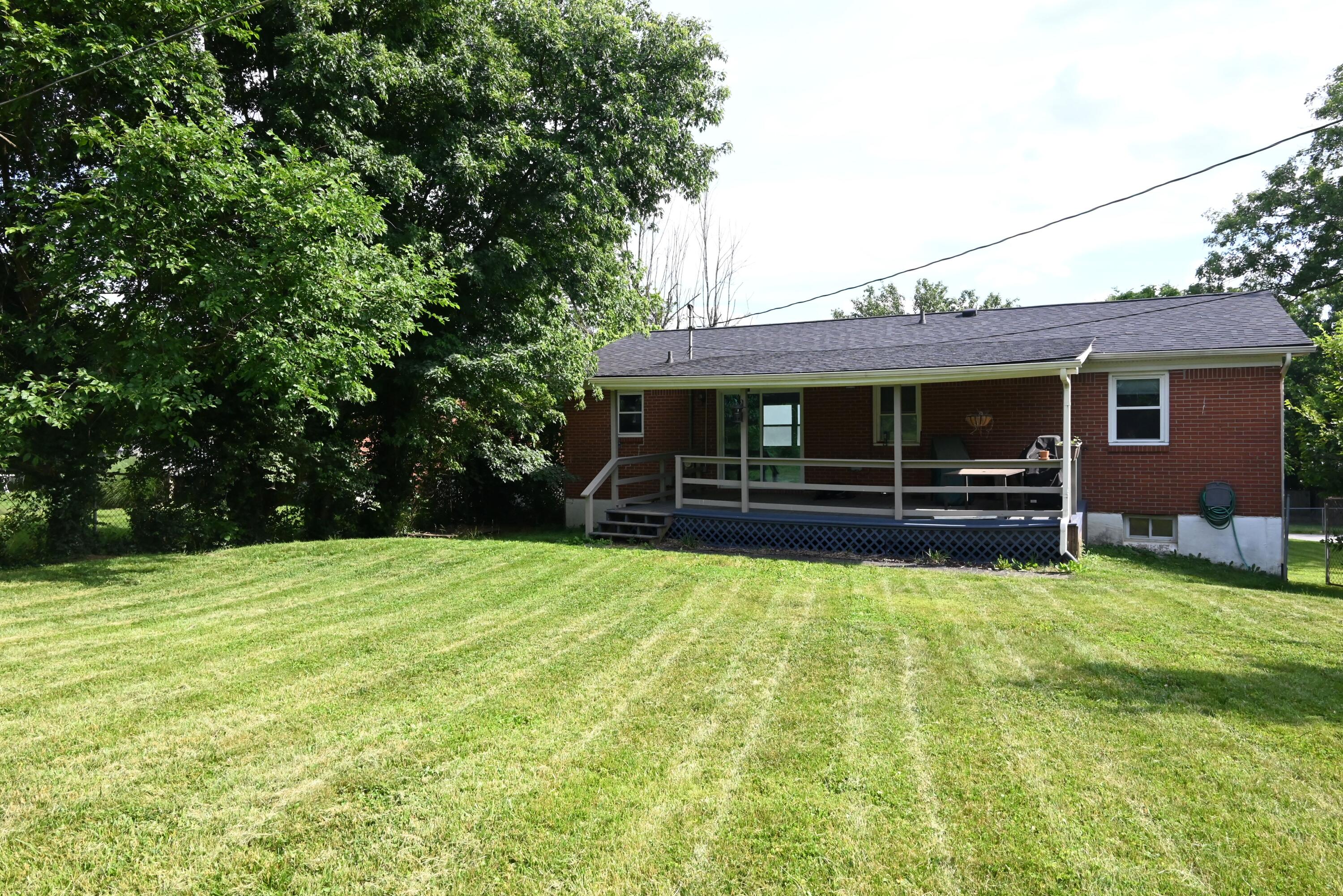 515 Lee Court Property Photo 4