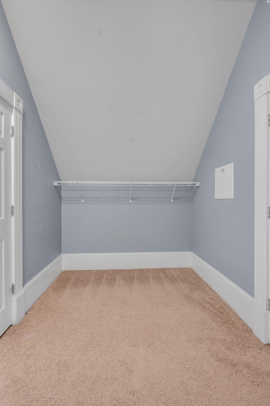 275 S Limestone 310 Property Photo 17