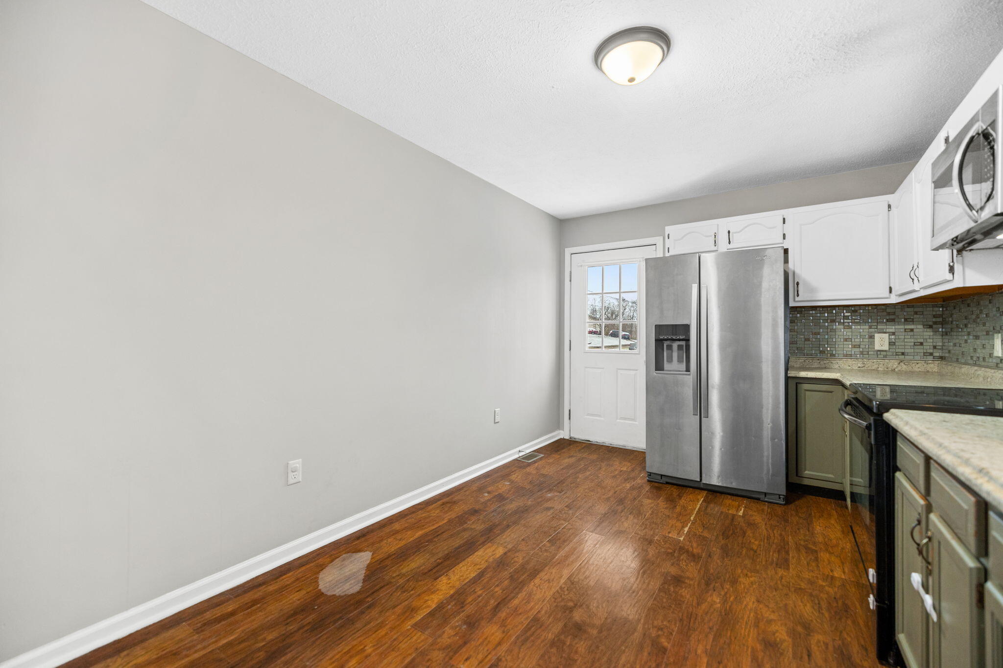 211 Willow Street Property Photo 6