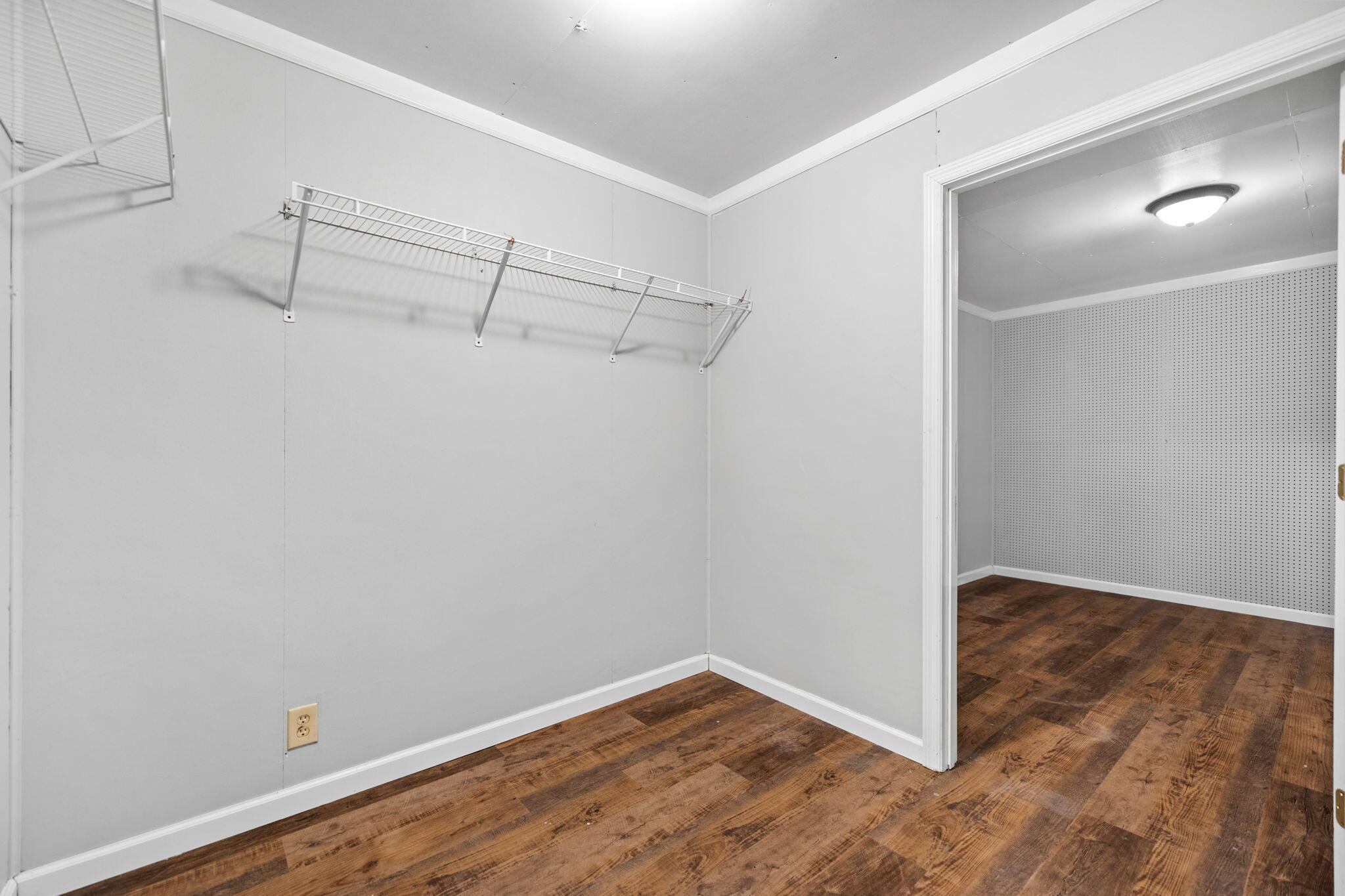211 Willow Street Property Photo 27