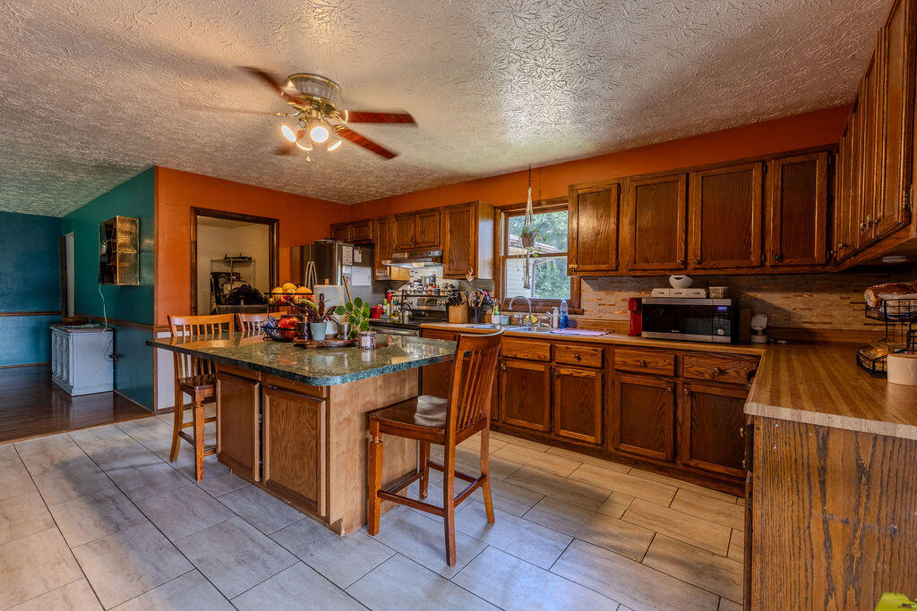 250 Conn Road Property Photo 3