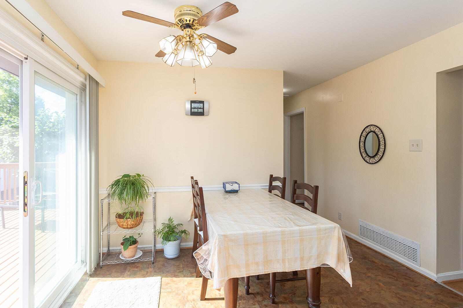 3516 Camelot Drive Property Photo 12