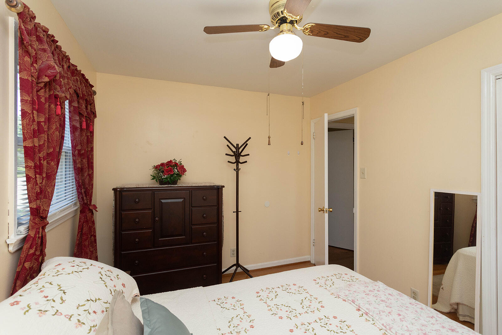 3516 Camelot Drive Property Photo 19