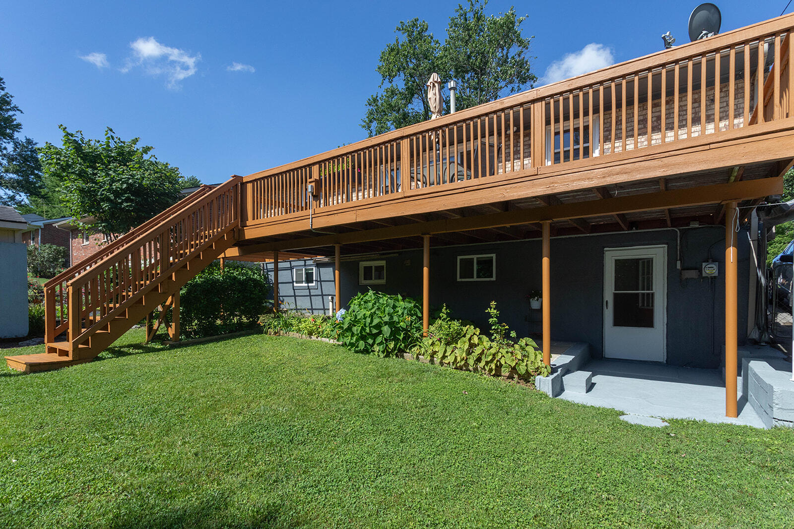 3516 Camelot Drive Property Photo 41
