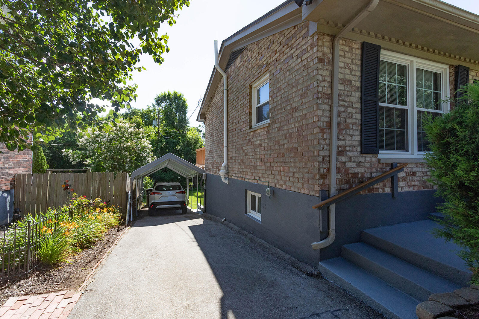 3516 Camelot Drive Property Photo 46