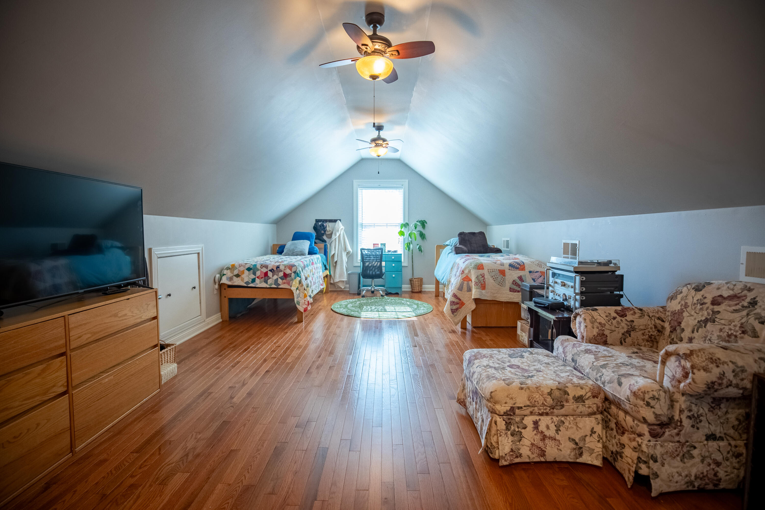 72 Stoneside Drive Property Photo 16