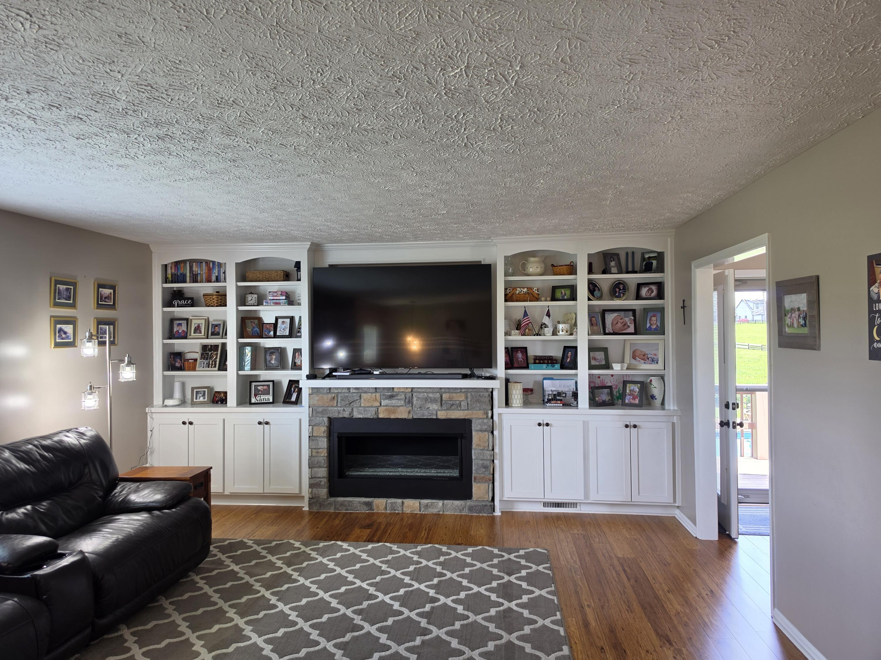 142 Mills Lane Property Photo 8