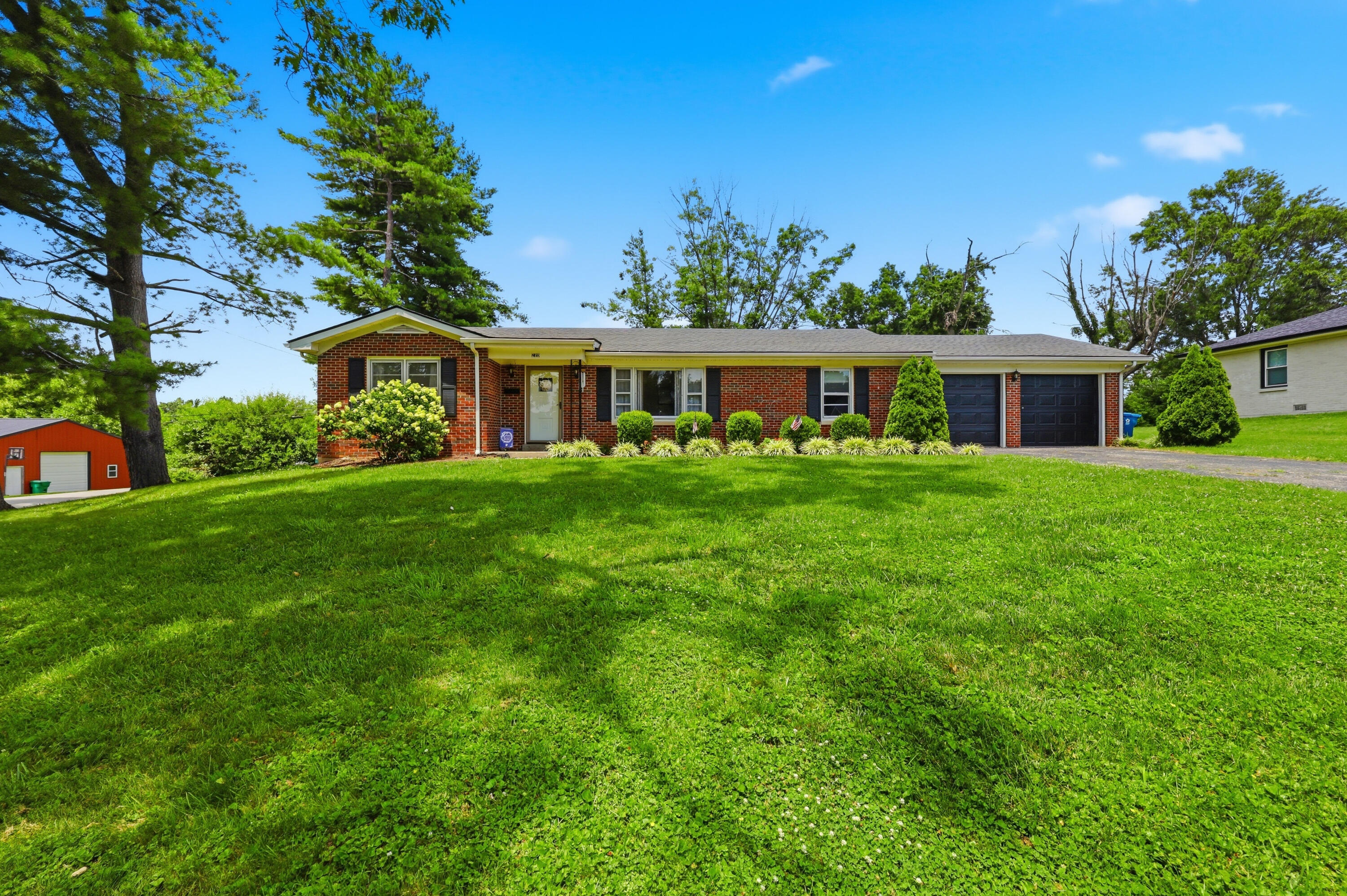 220 Forrest Drive Property Photo 37
