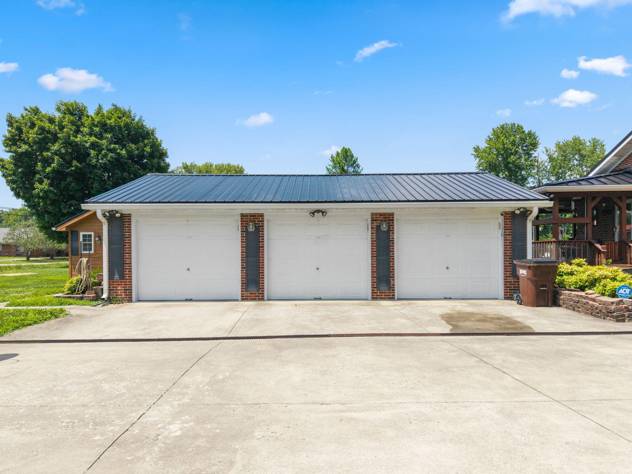 1178 E College Avenue Property Photo 12