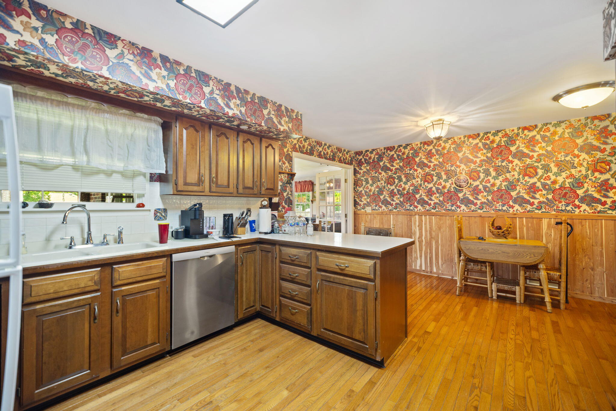 1178 E College Avenue Property Photo 18