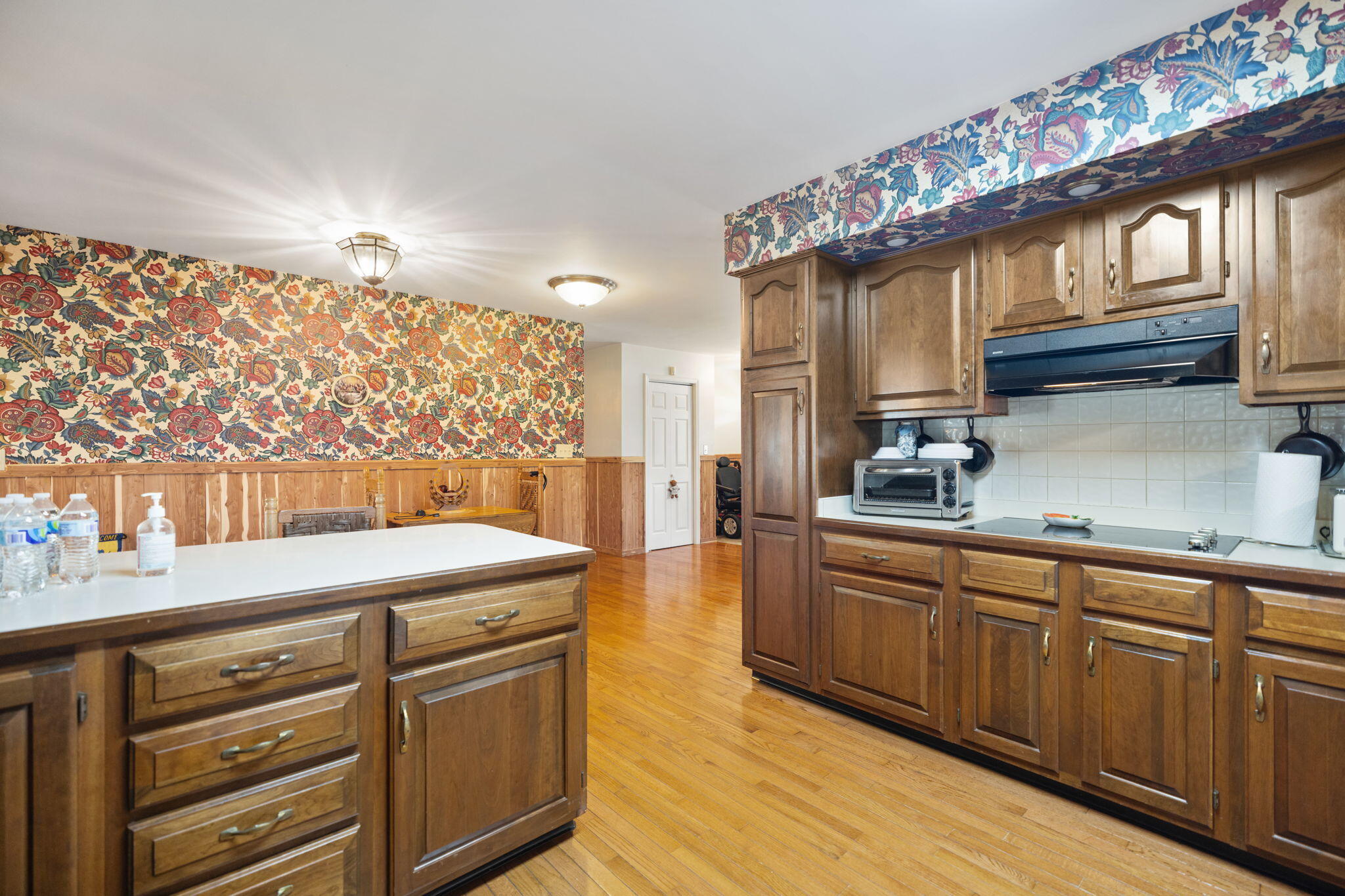 1178 E College Avenue Property Photo 19