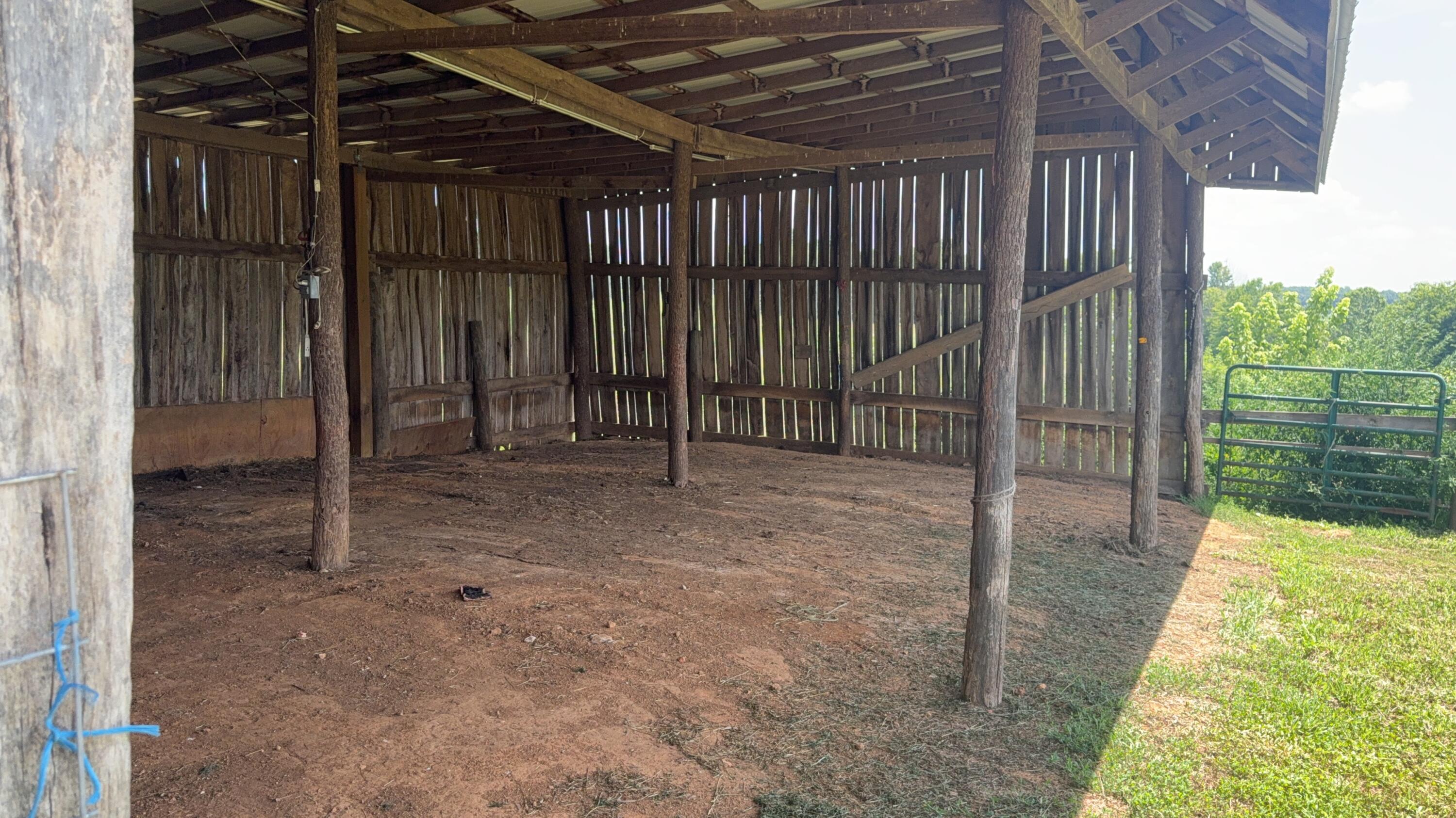 979 Walnut Grove School Rd Road Property Photo 14