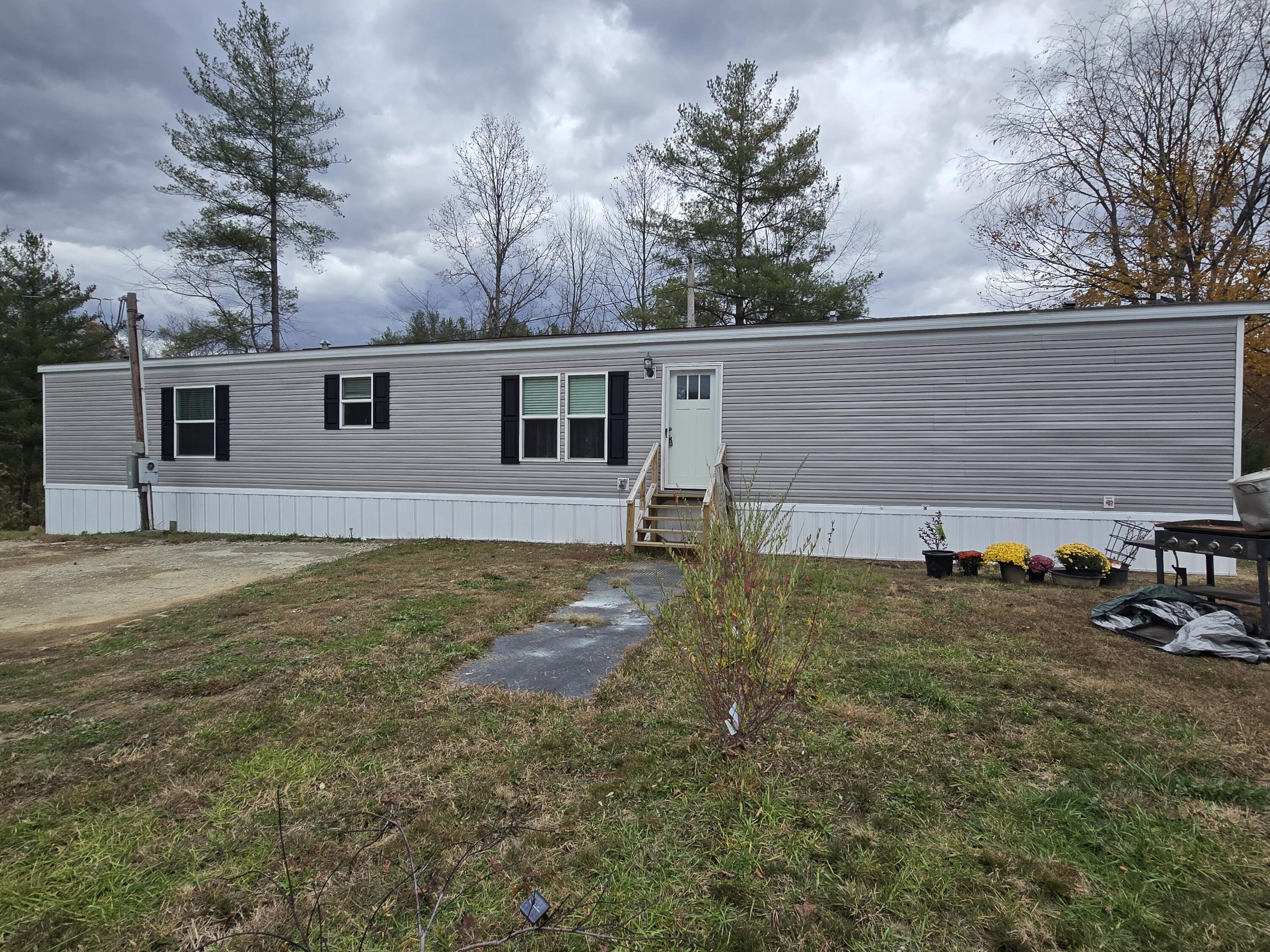 7408 N 11 Highway Property Photo 1