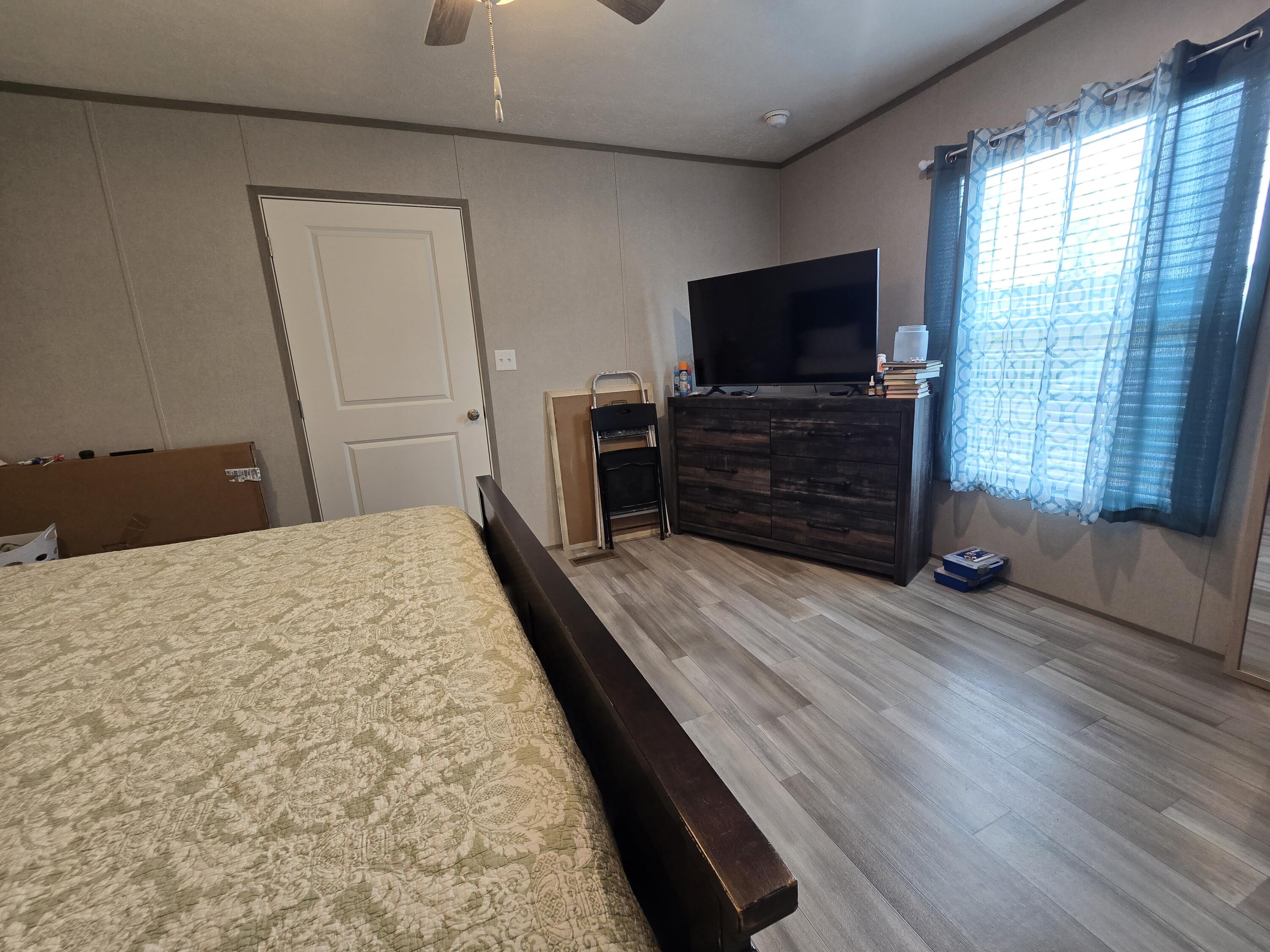 7408 N 11 Highway Property Photo 9