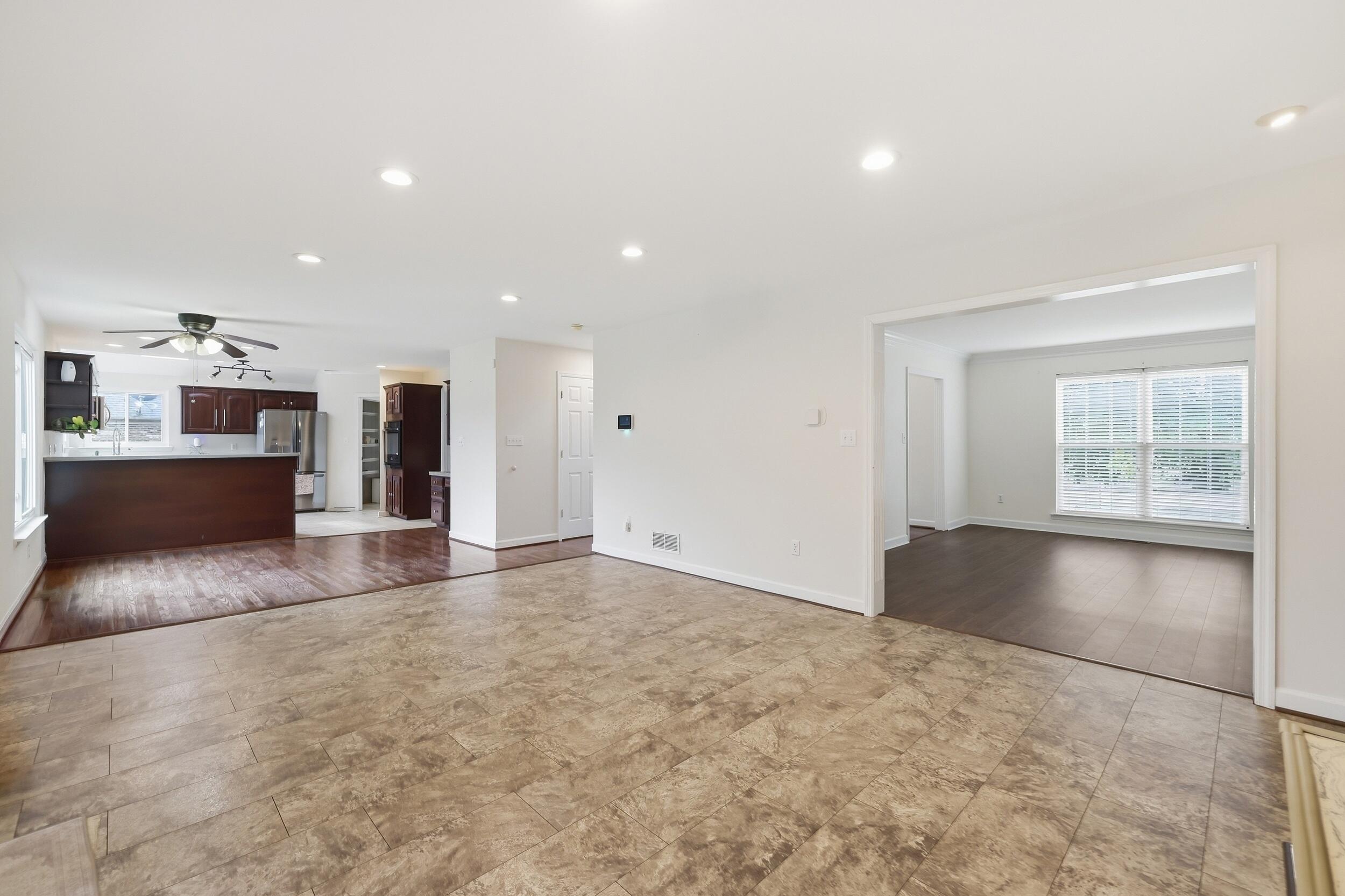 300 Juniper Drive Property Photo 7