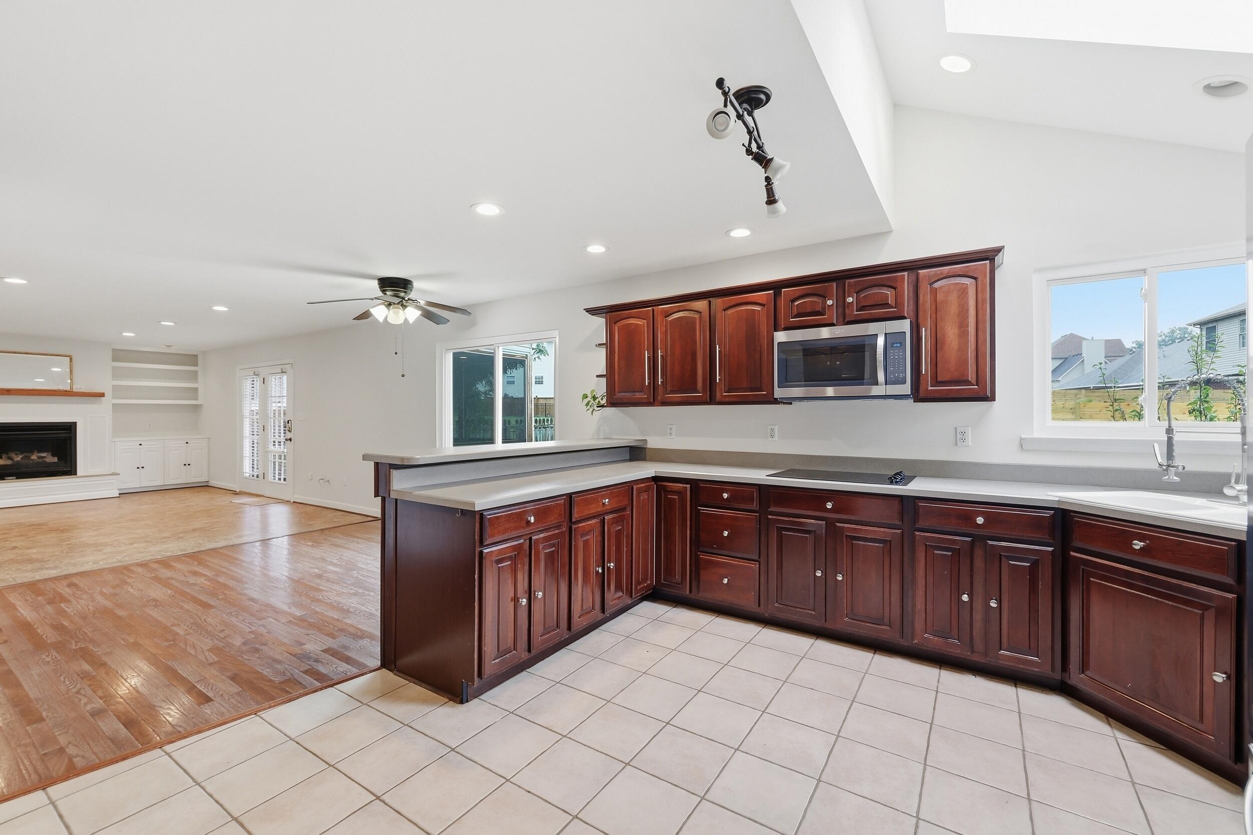 300 Juniper Drive Property Photo 13