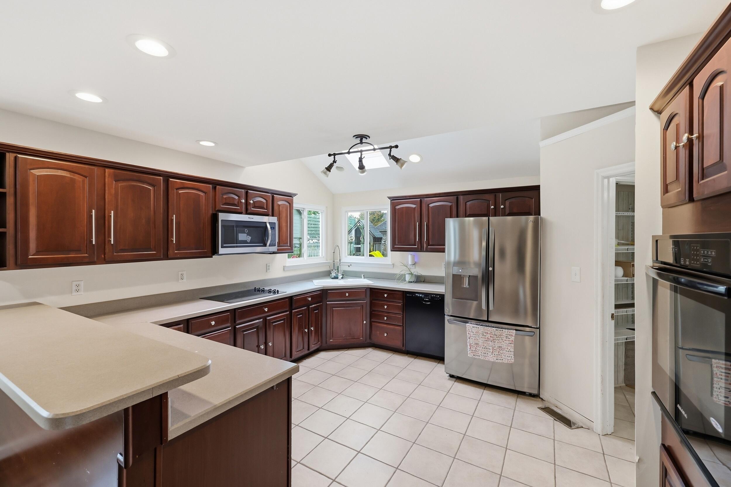 300 Juniper Drive Property Photo 14