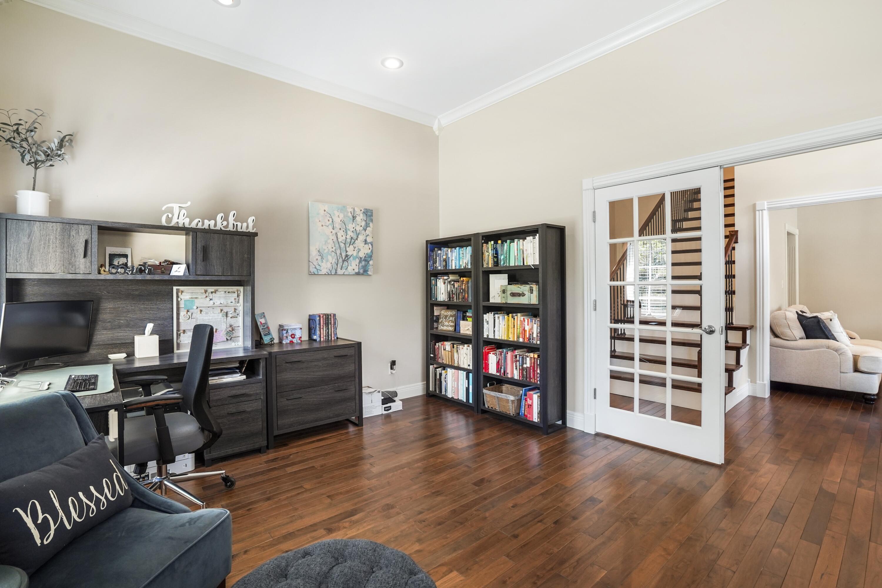 250 Summer Breeze Drive Property Photo 6