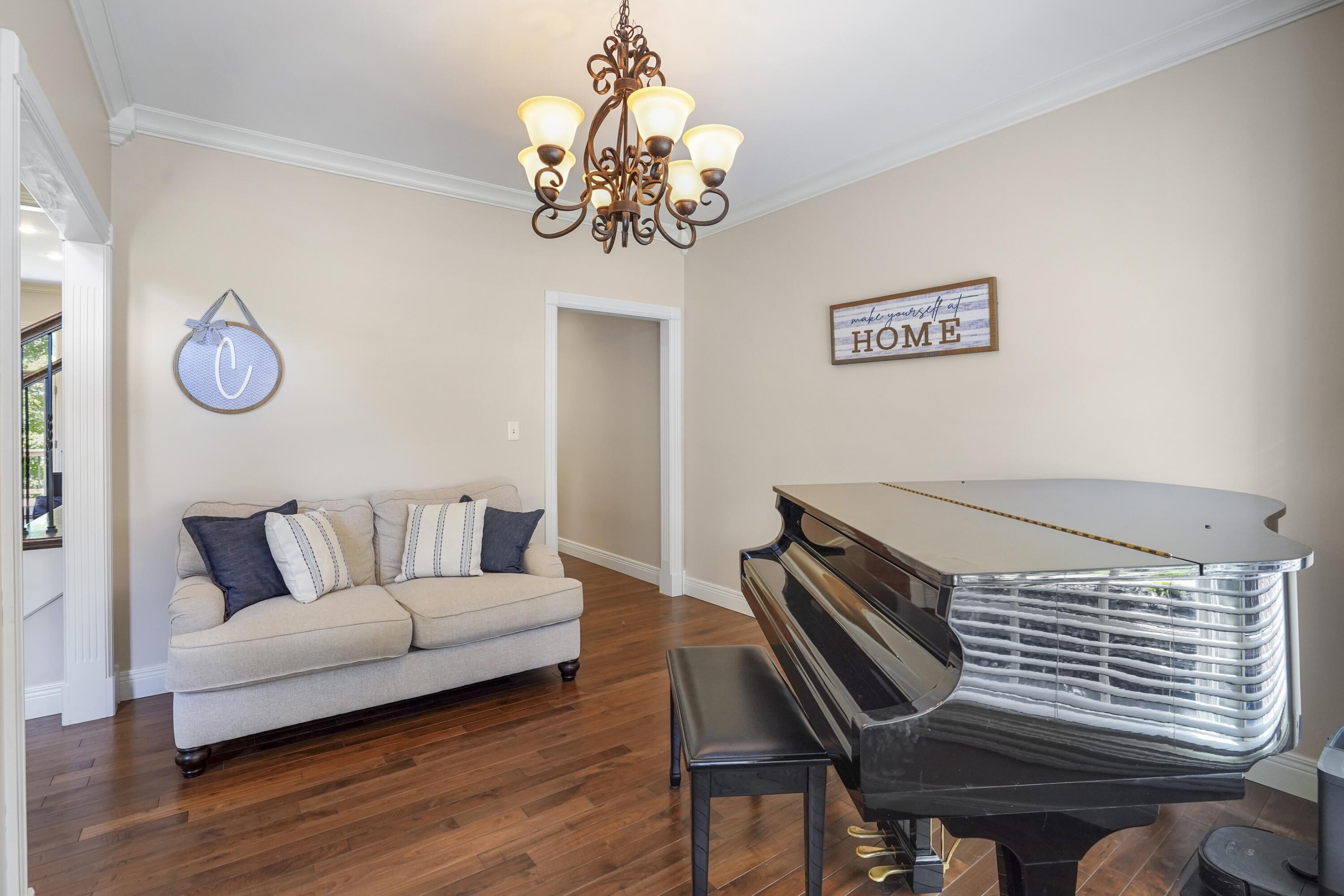 250 Summer Breeze Drive Property Photo 10